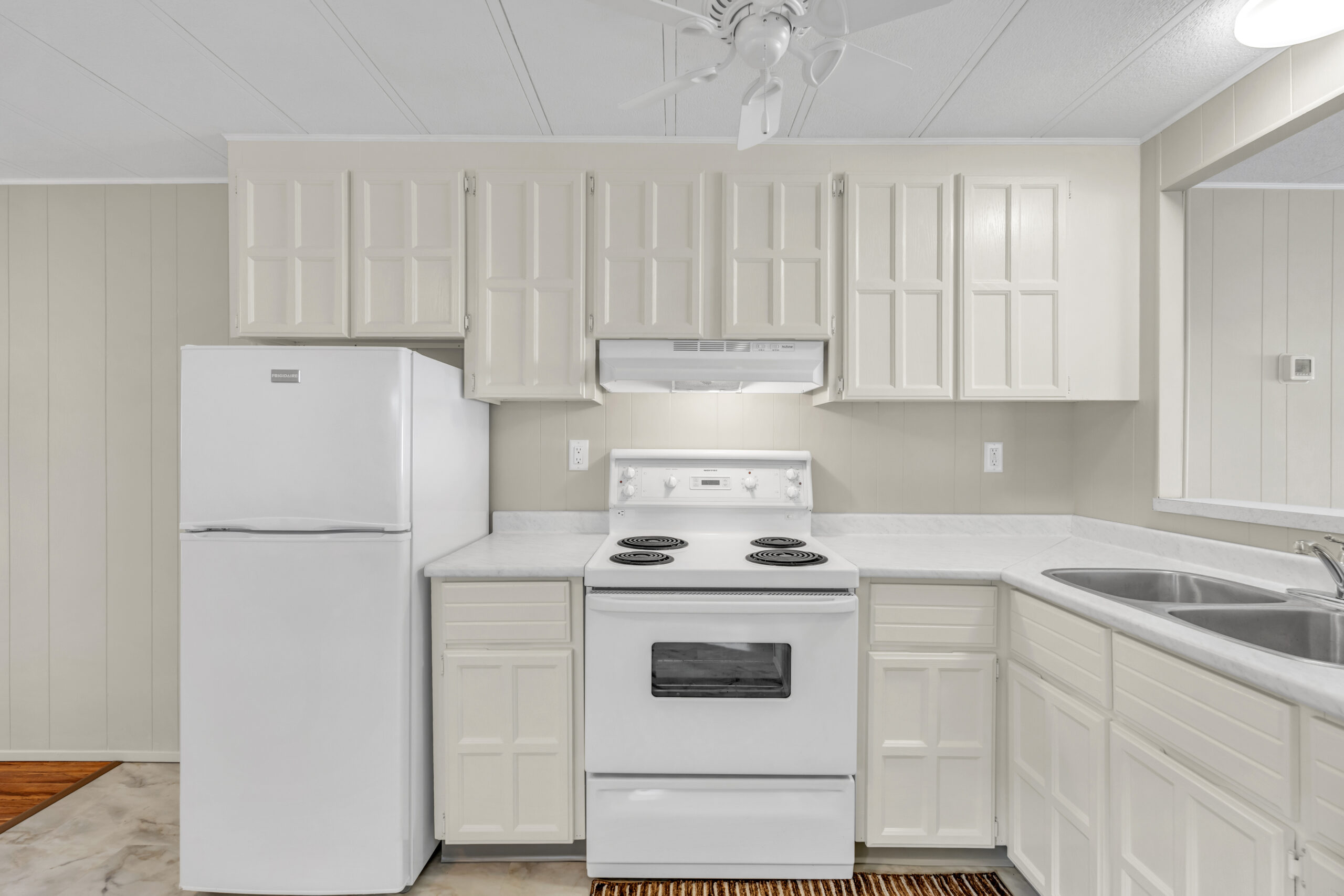 2657 1st Street Olalla V0X 1N6