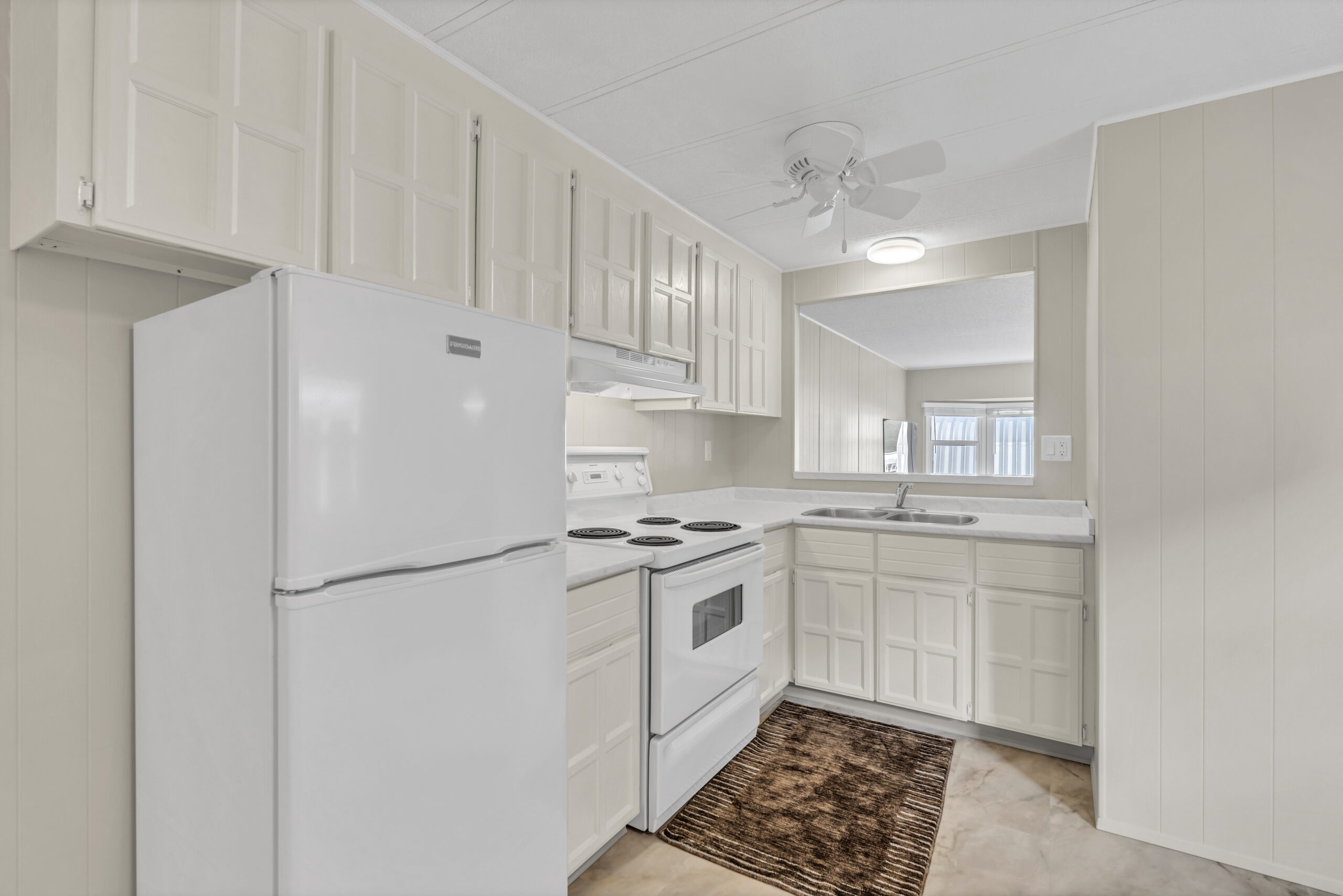 2657 1st Street Olalla V0X 1N6