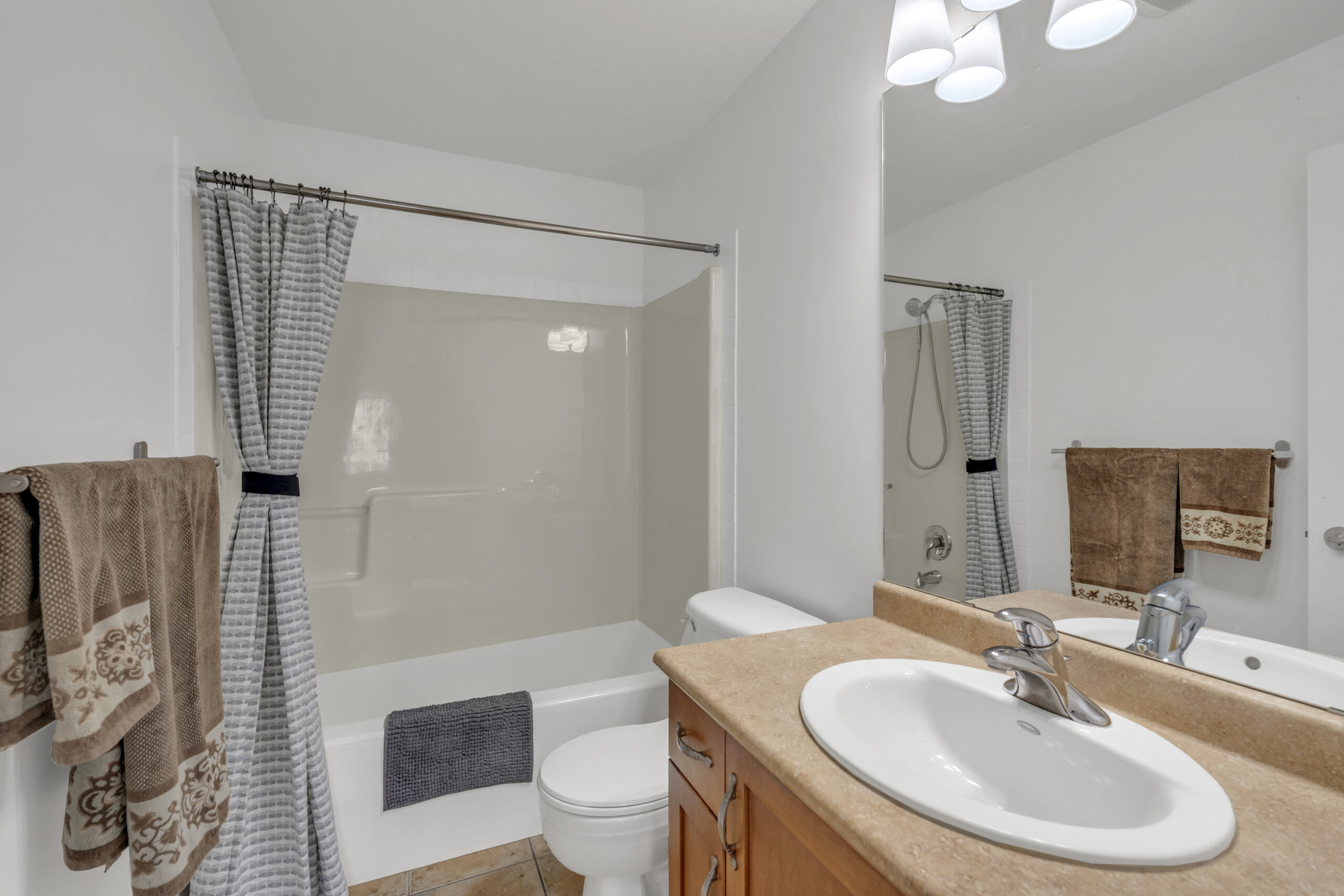 196 Wade Avenue W 306 Penticton V2A 1T6