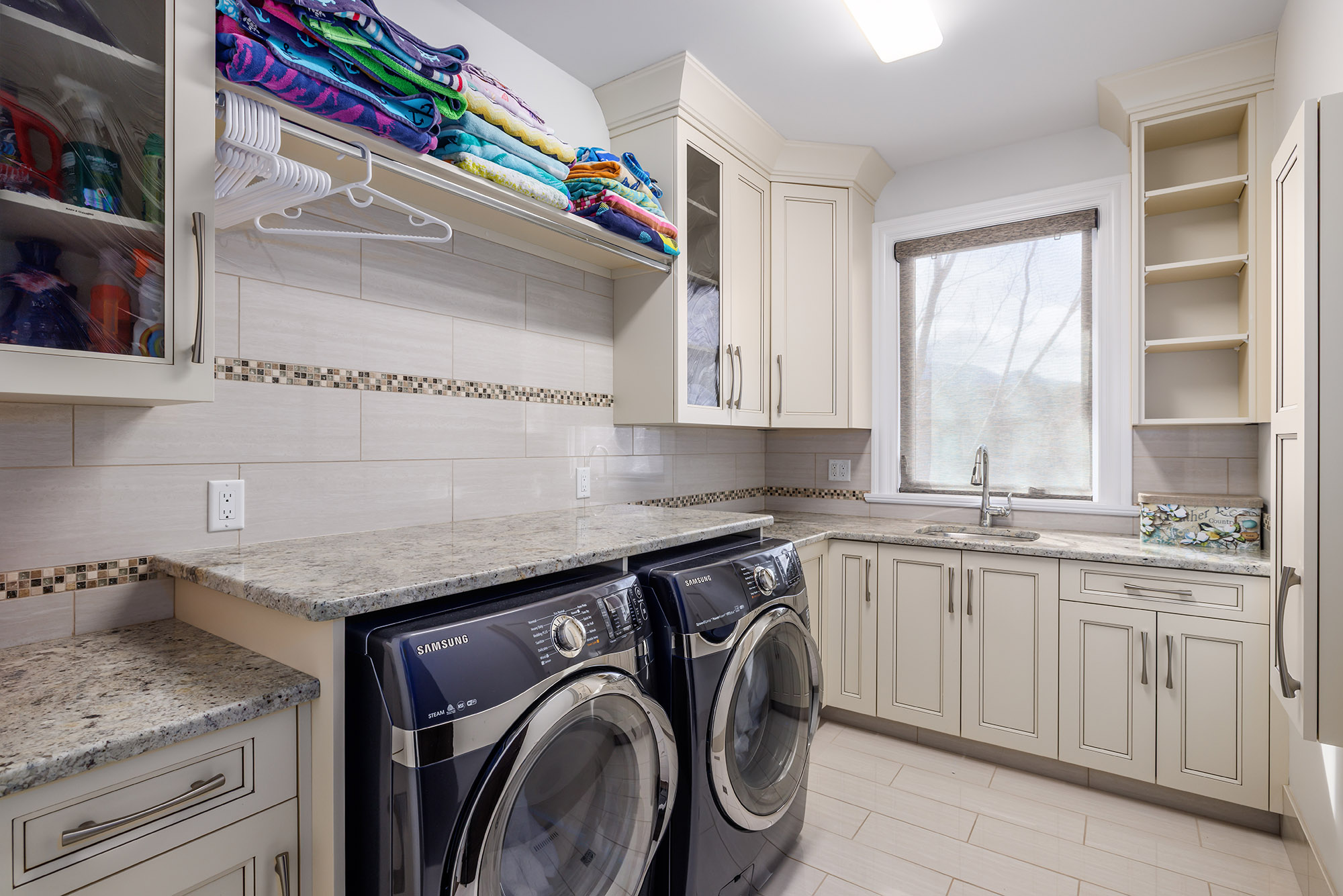 4165 Gellatly Road West Kelowna V4T 2K2