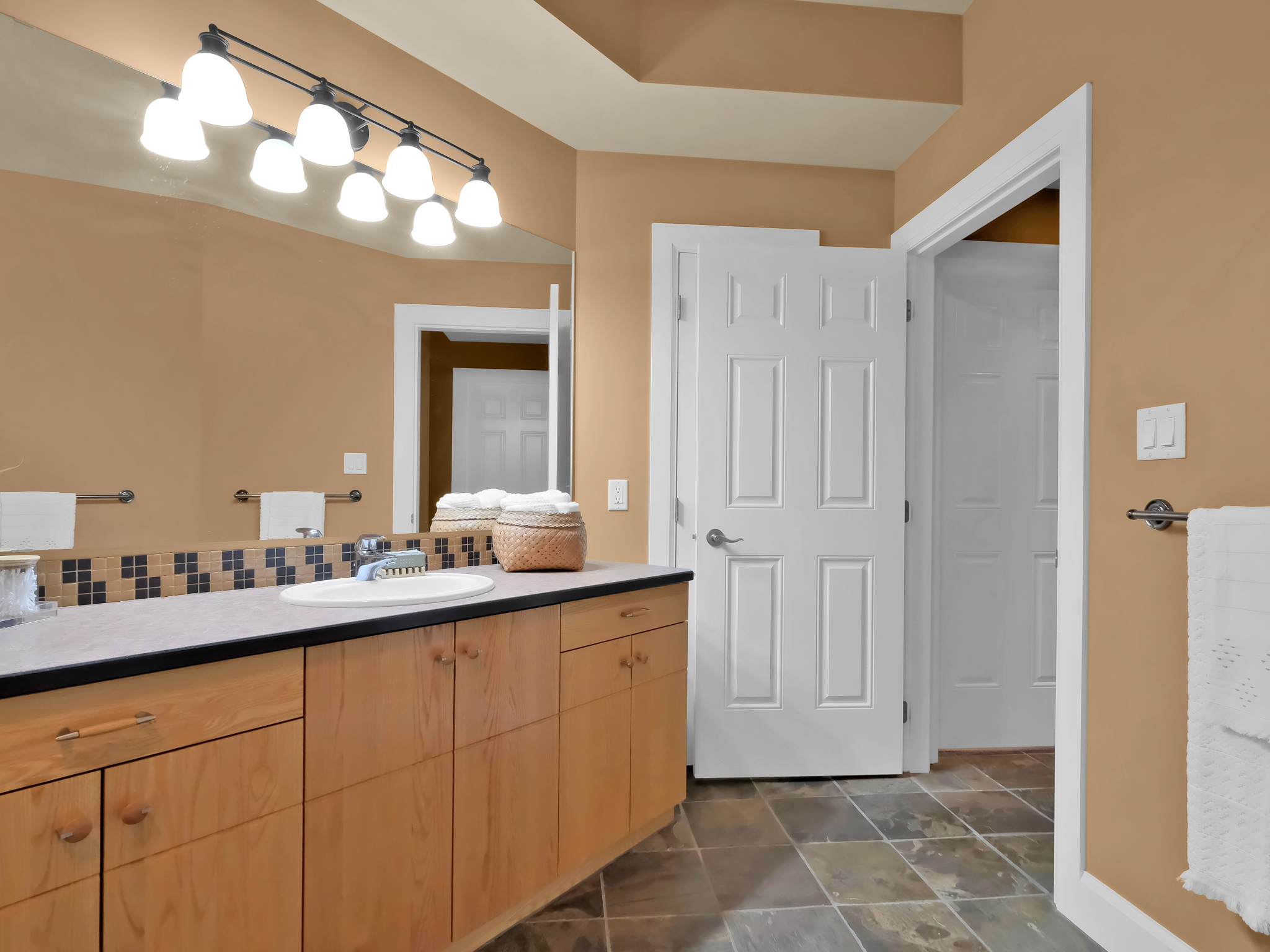 156 Vancouver Place Penticton V2A 1A7