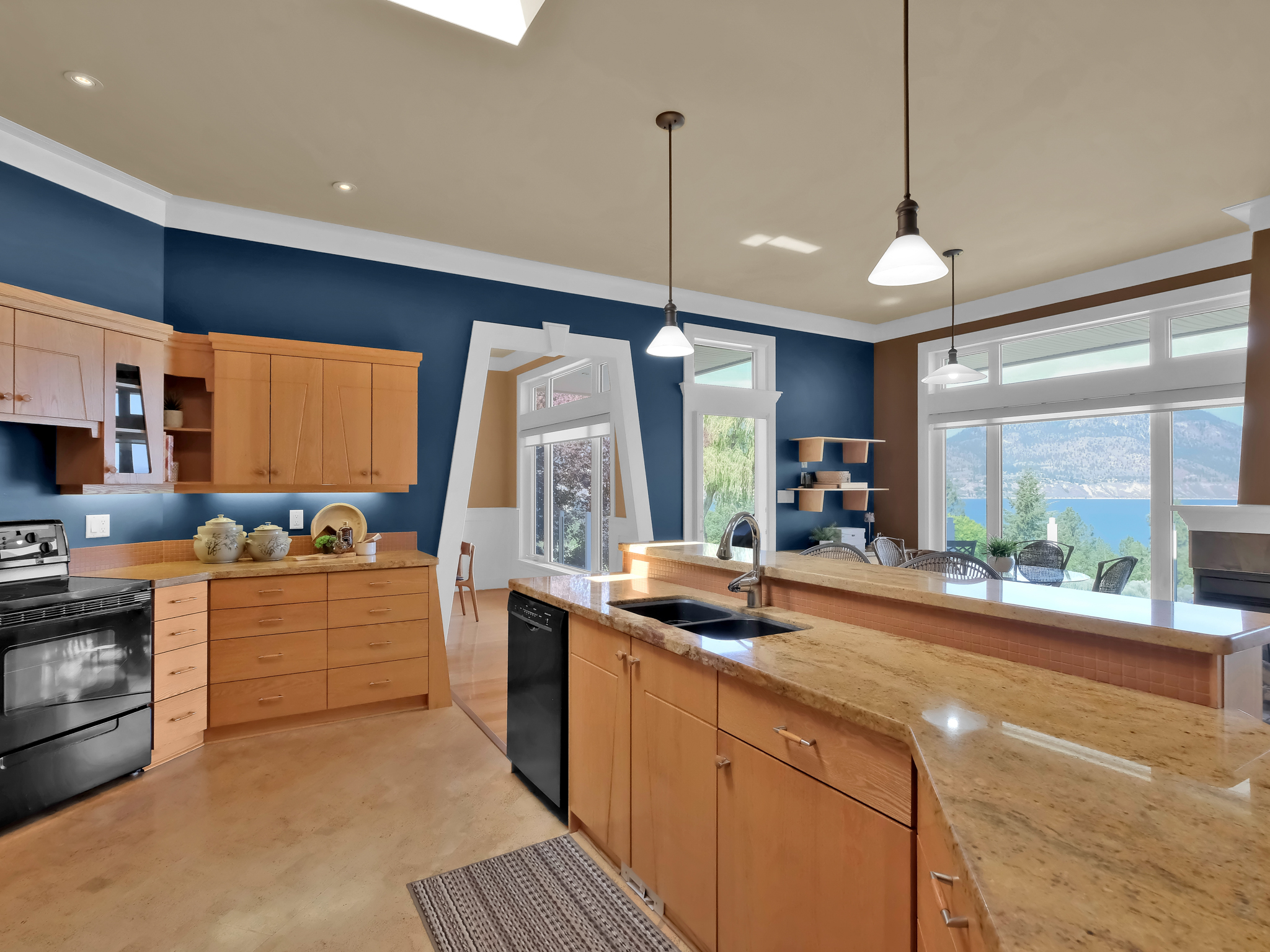 156 Vancouver Place Penticton V2A 1A7