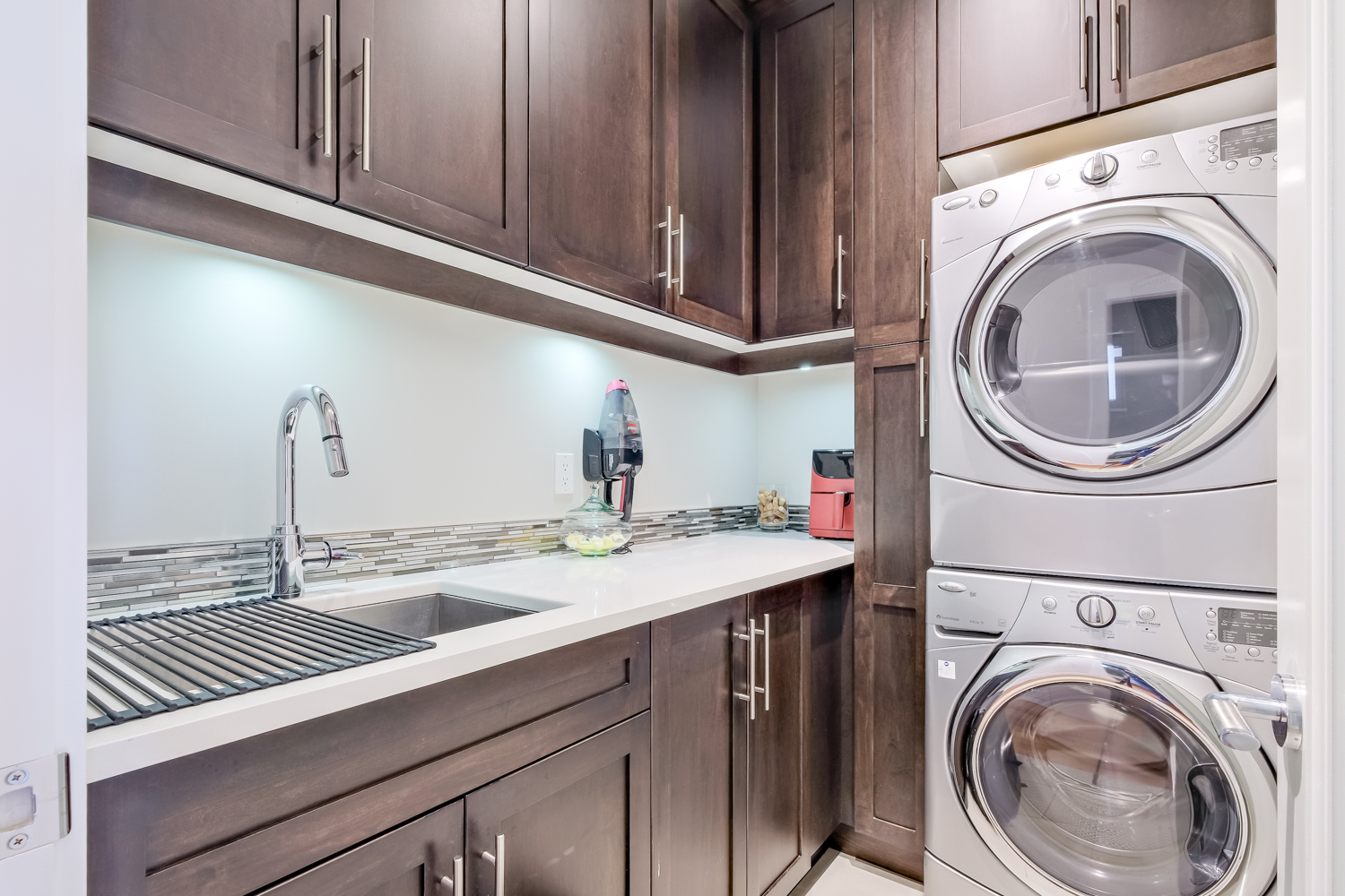 402 Lakeshore Drive W 102 Penticton V2A 1B8