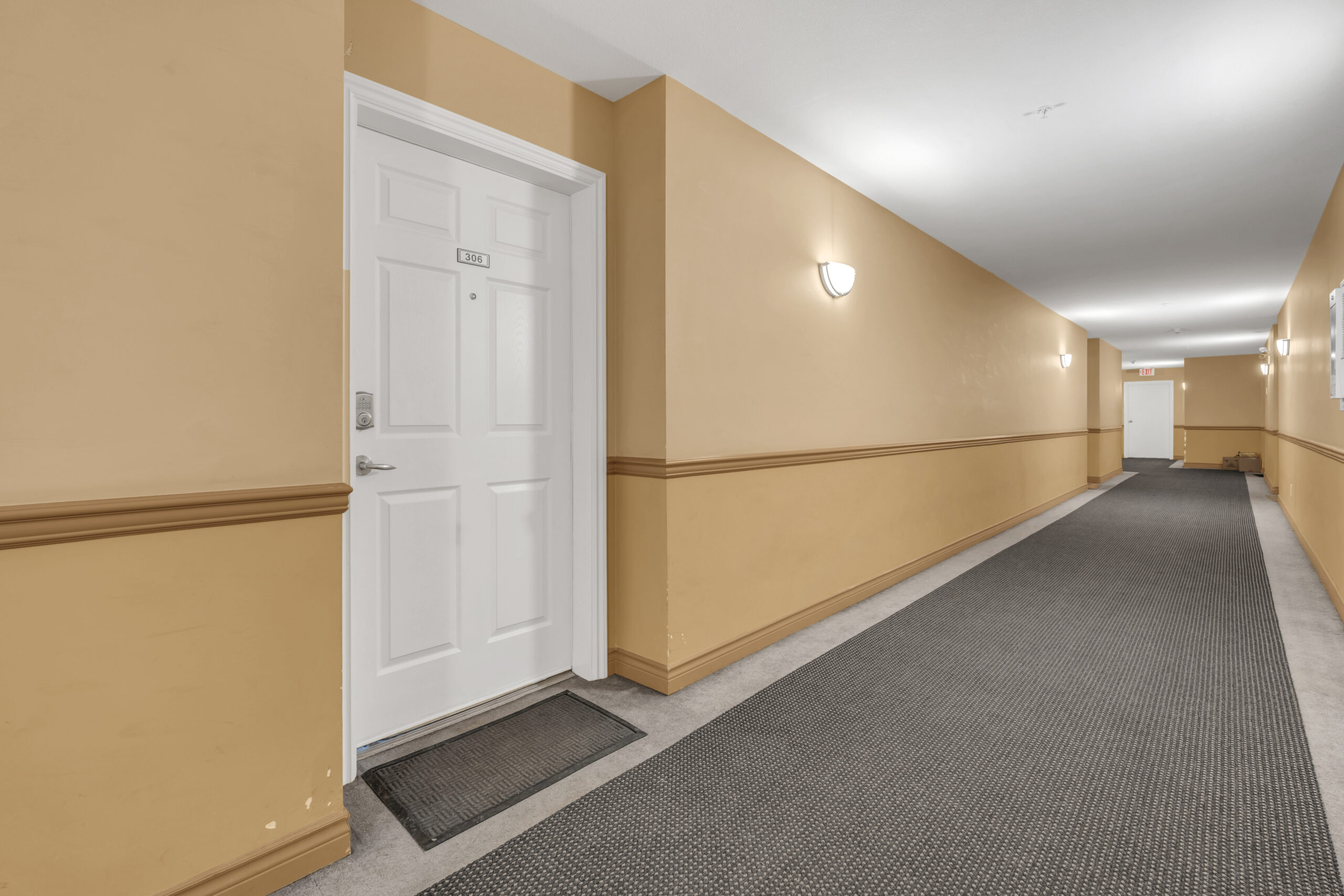 196 Wade Avenue W 306 Penticton V2A 1T6