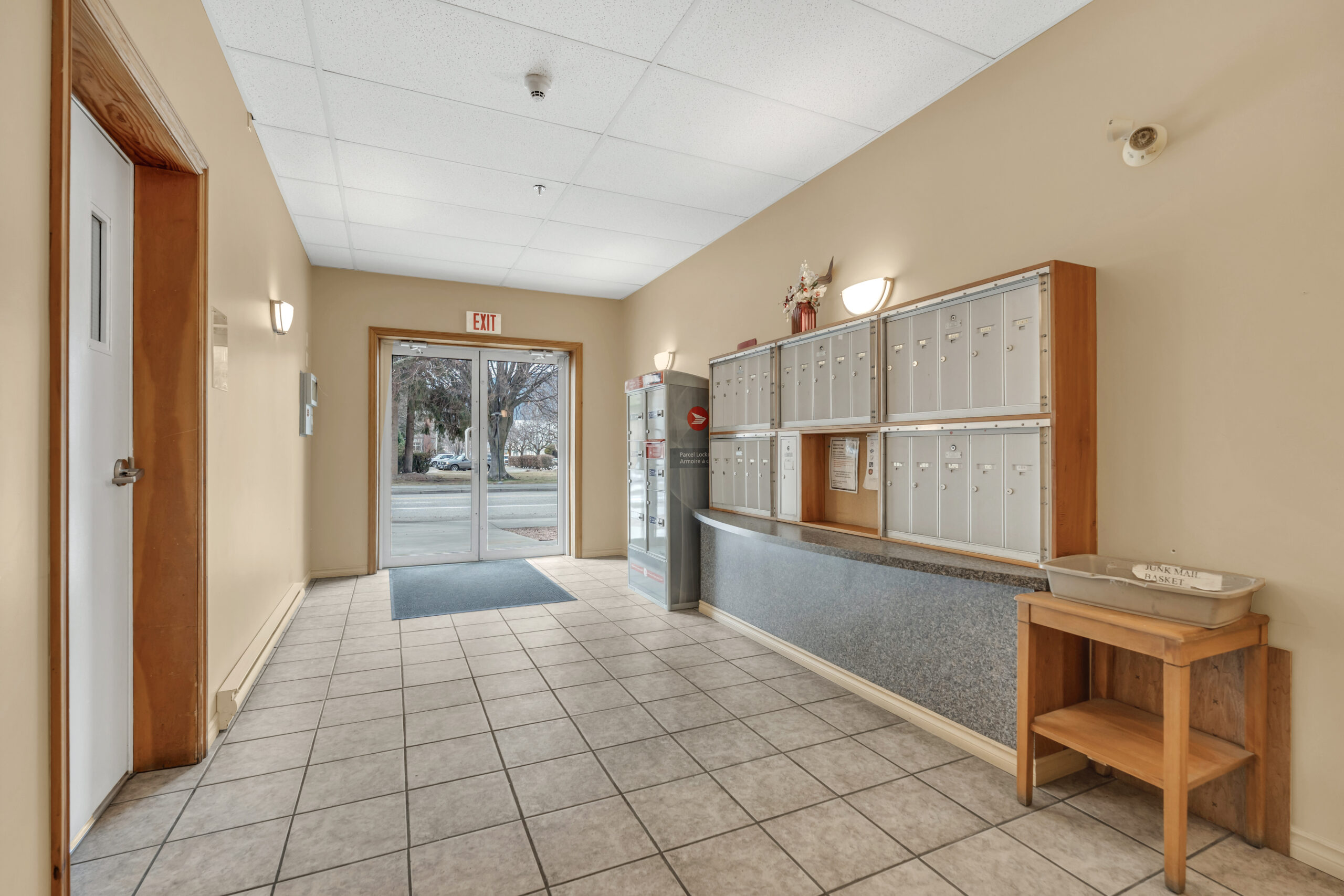 196 Wade Avenue W 306 Penticton V2A 1T6