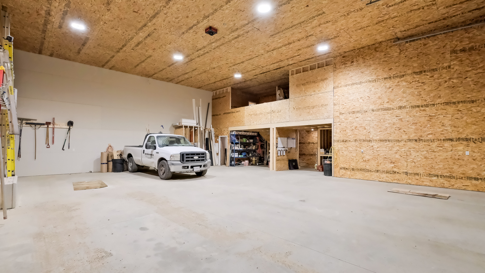 5966 Sawmill Road Oliver