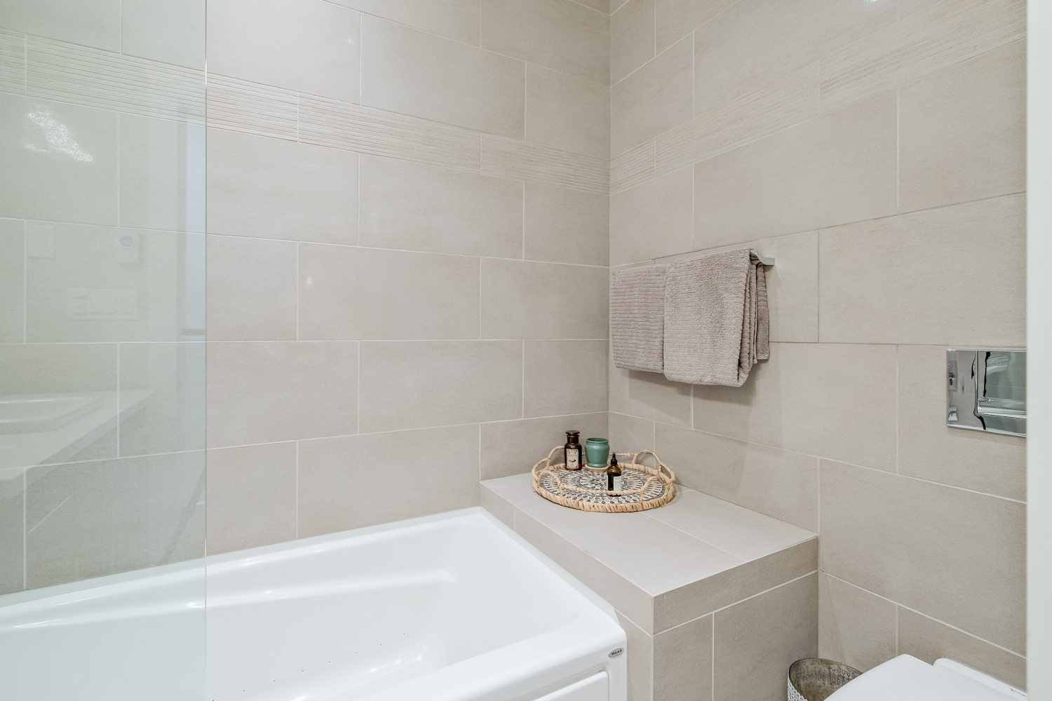 402 Lakeshore Drive W 102 Penticton V2A 1B8