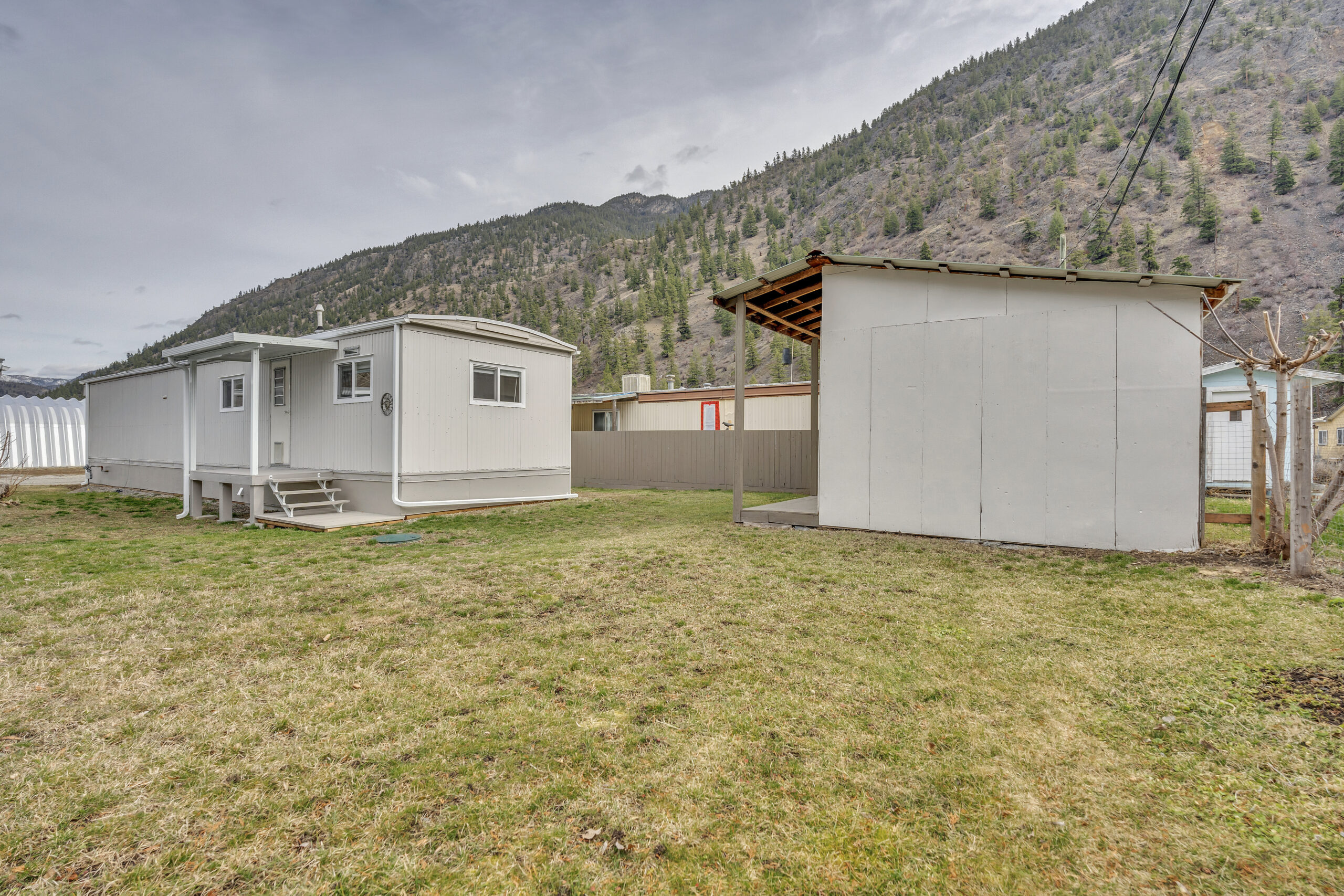 2657 1st Street Olalla V0X 1N6