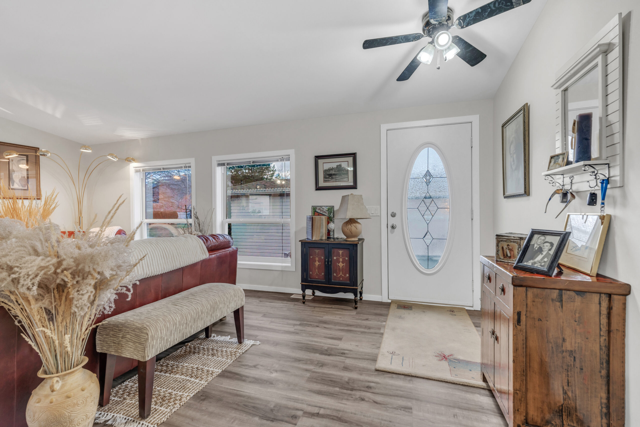 98 Okanagan Avenue E 43 Penticton V2A 3J5
