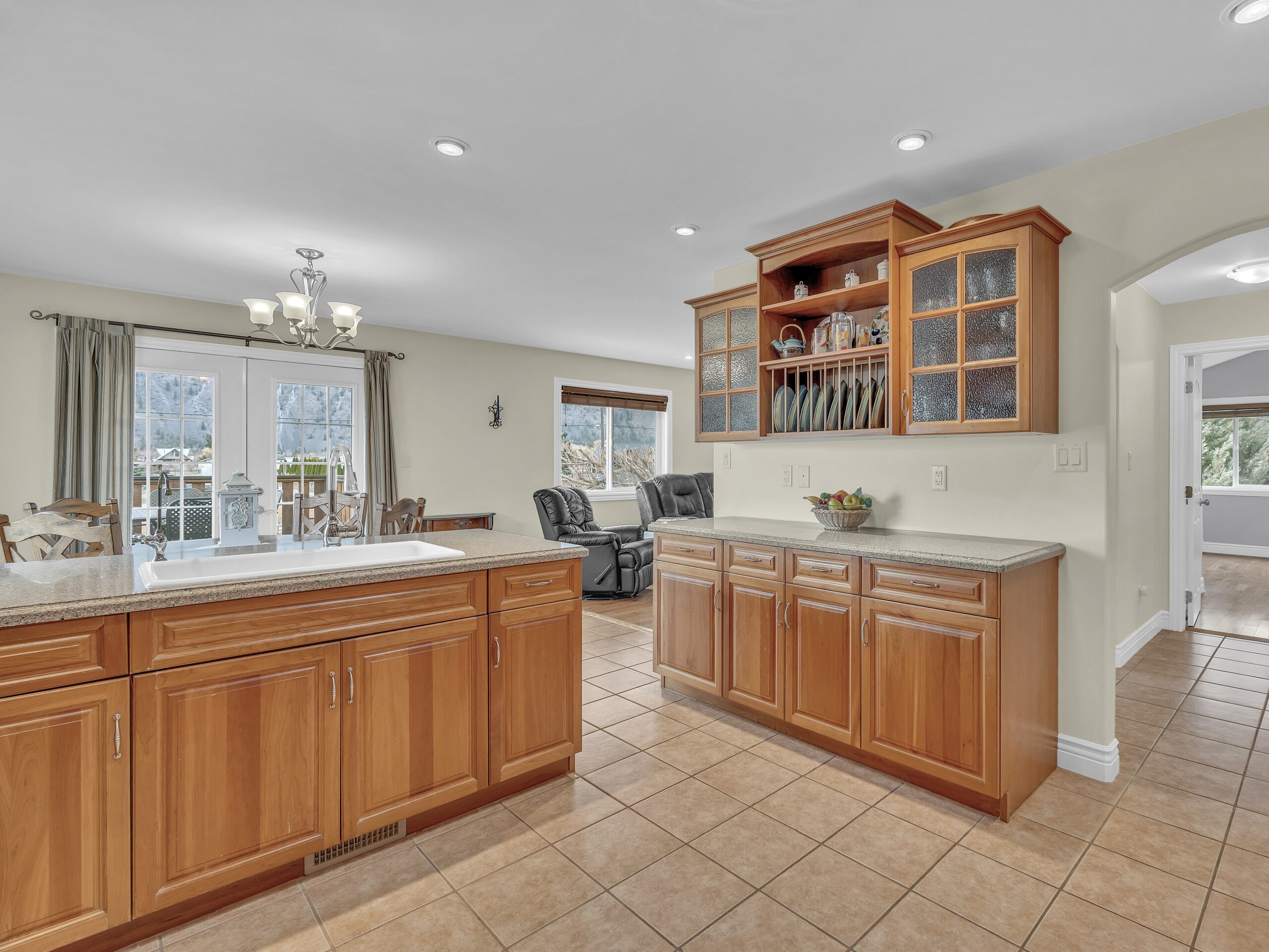 2120 Ritchie Drive Cawston V0X 1C2