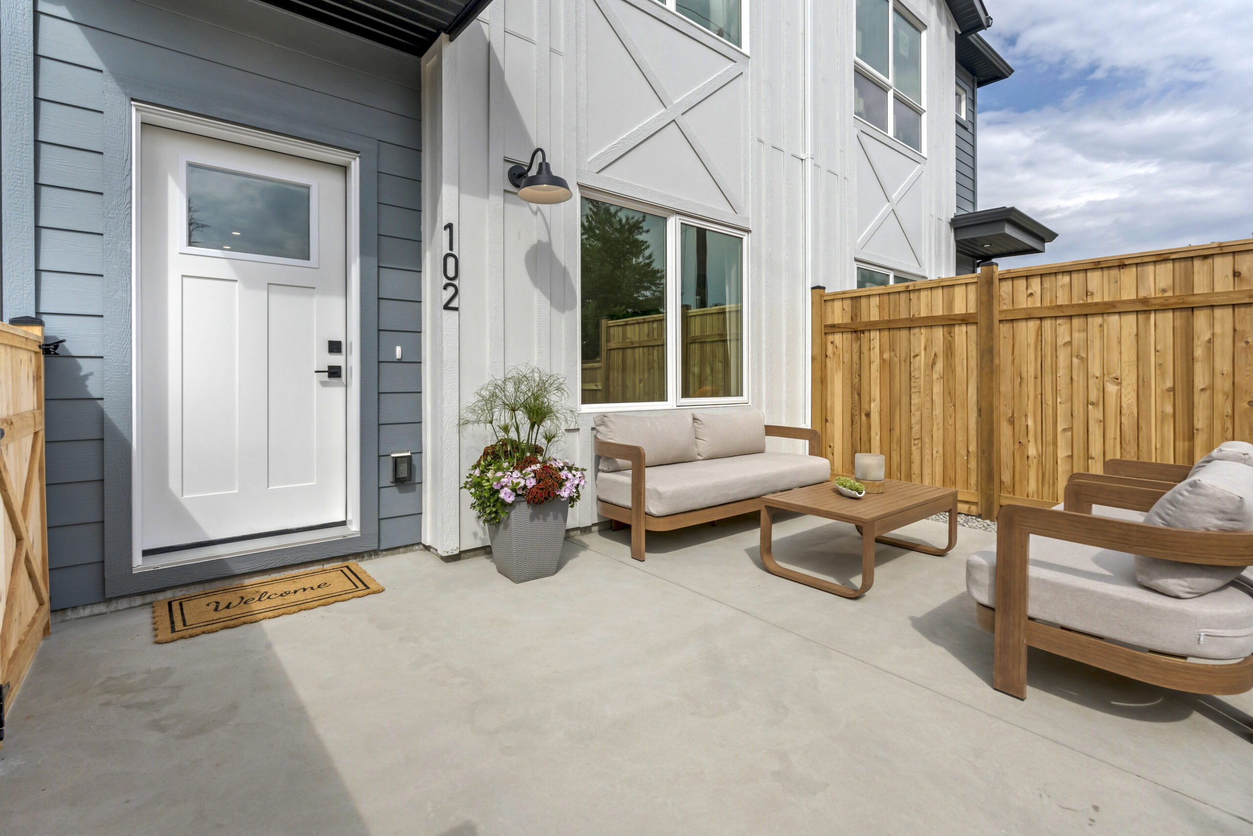 695 Victoria Drive 102 Penticton V2A 5N5