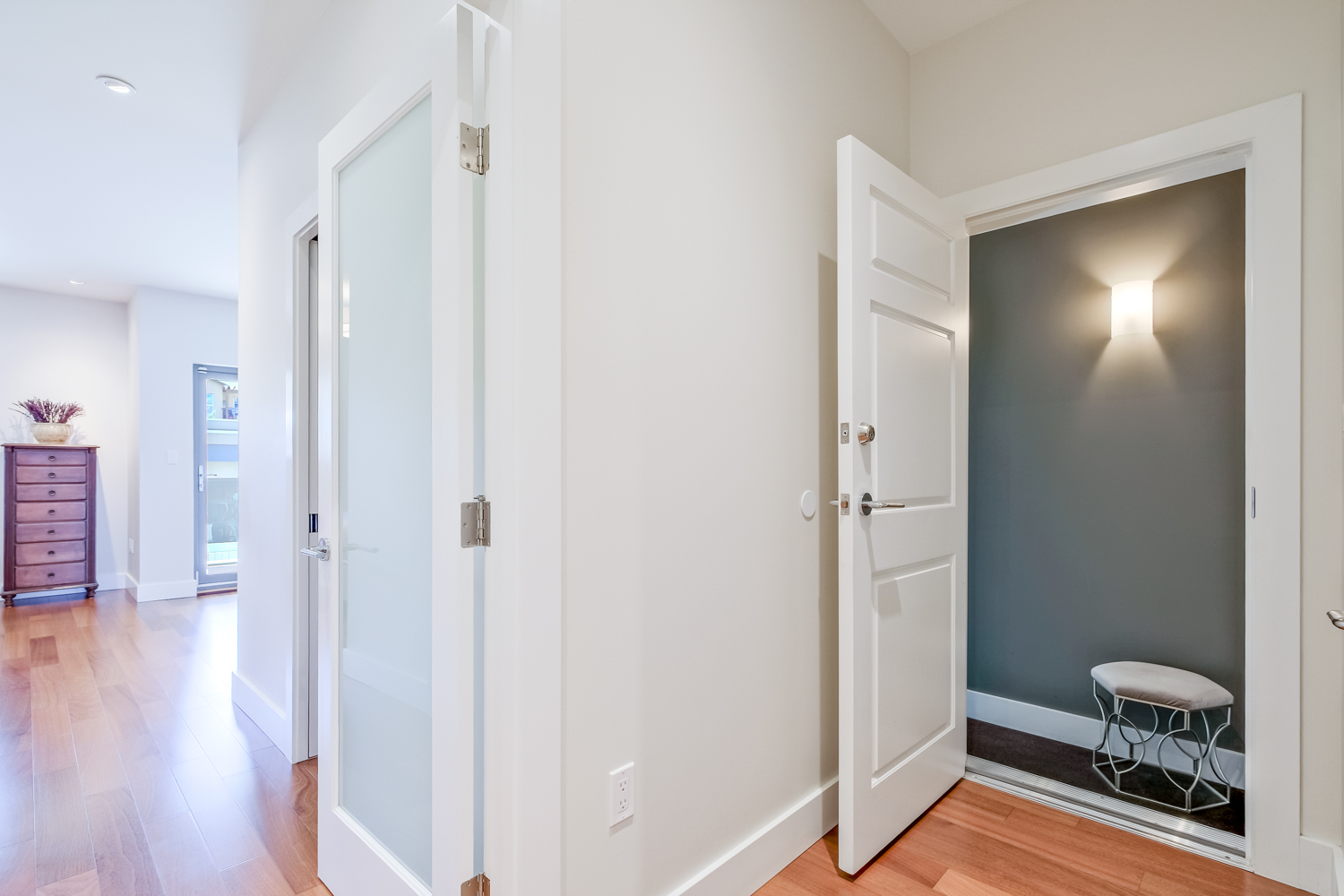 402 Lakeshore Drive W 102 Penticton V2A 1B8