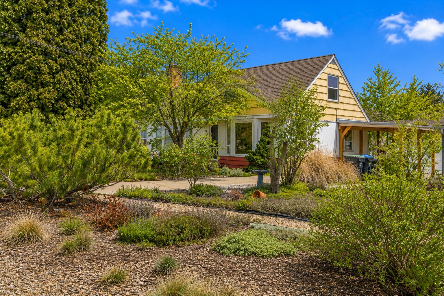 10919 Acland Street Summerland V0H 1Z0