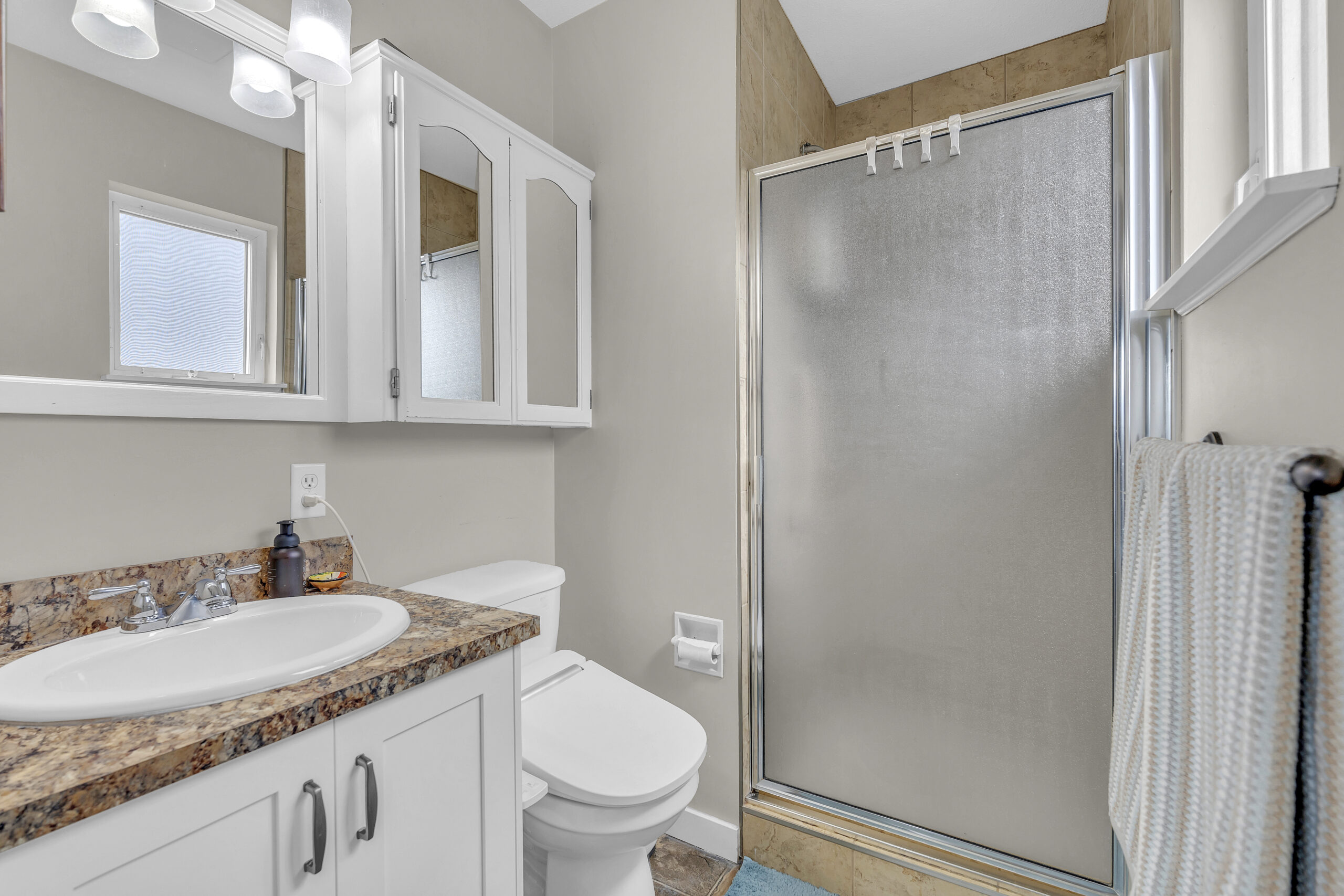192 Dartmouth Place Penticton V2A 7S4