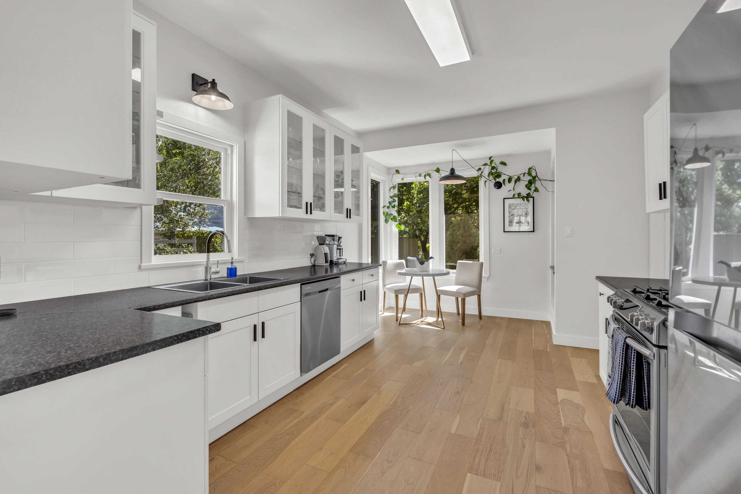 12432 Victoria Road S Summerland V0H 1Z0