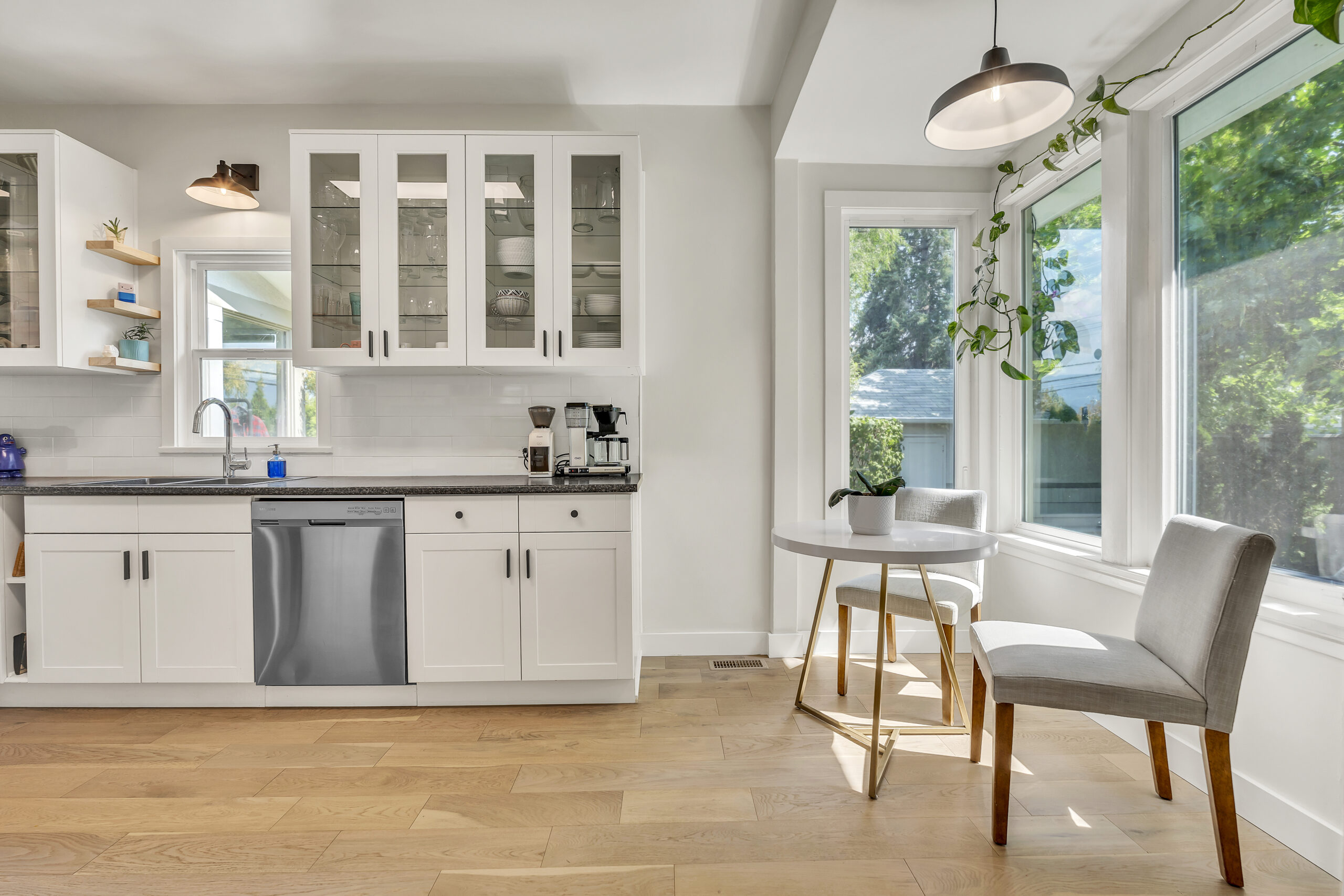 12432 Victoria Road S Summerland V0H 1Z0