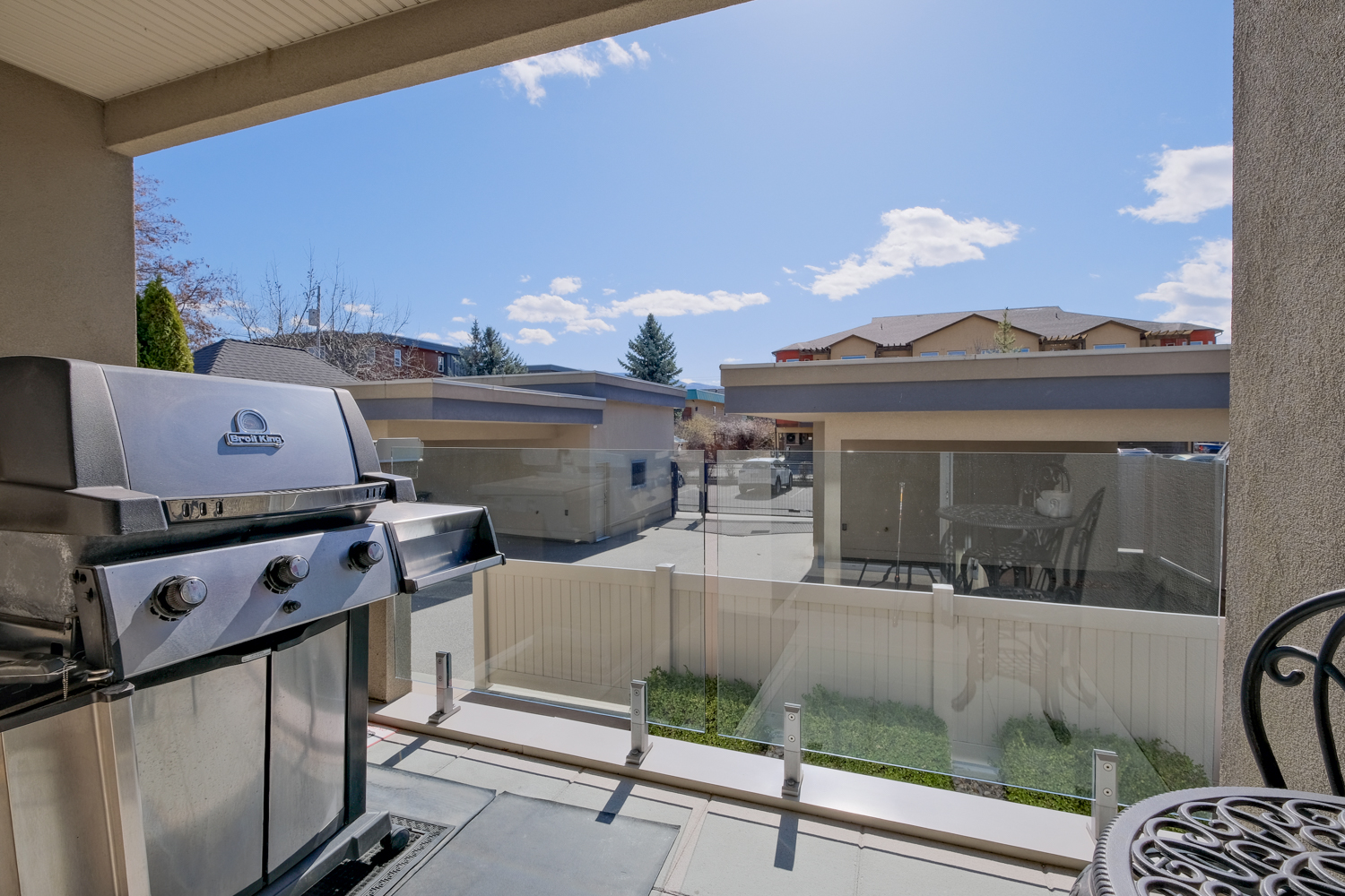 402 Lakeshore Drive W 102 Penticton V2A 1B8