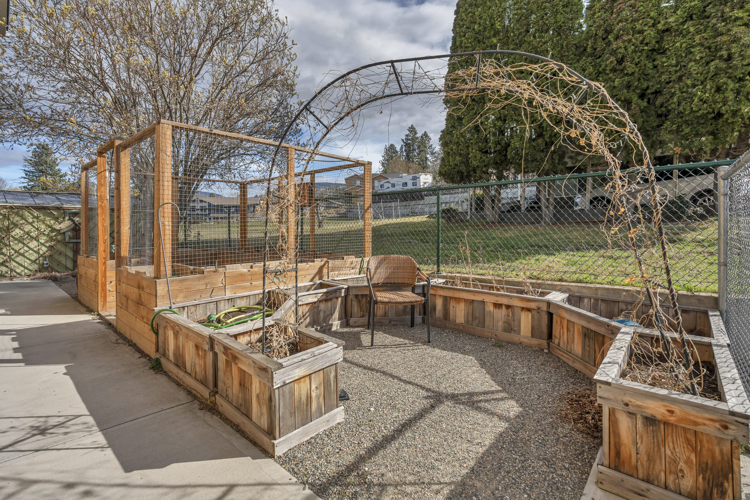 192 Dartmouth Place Penticton V2A 7S4