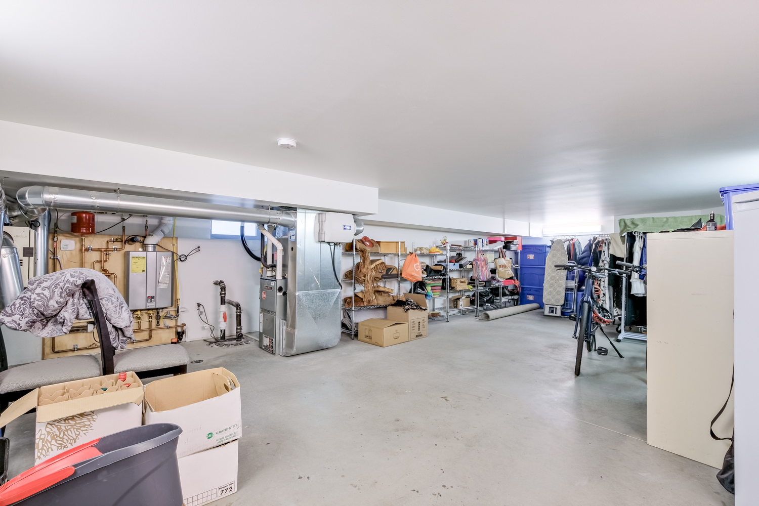 402 Lakeshore Drive W 102 Penticton V2A 1B8