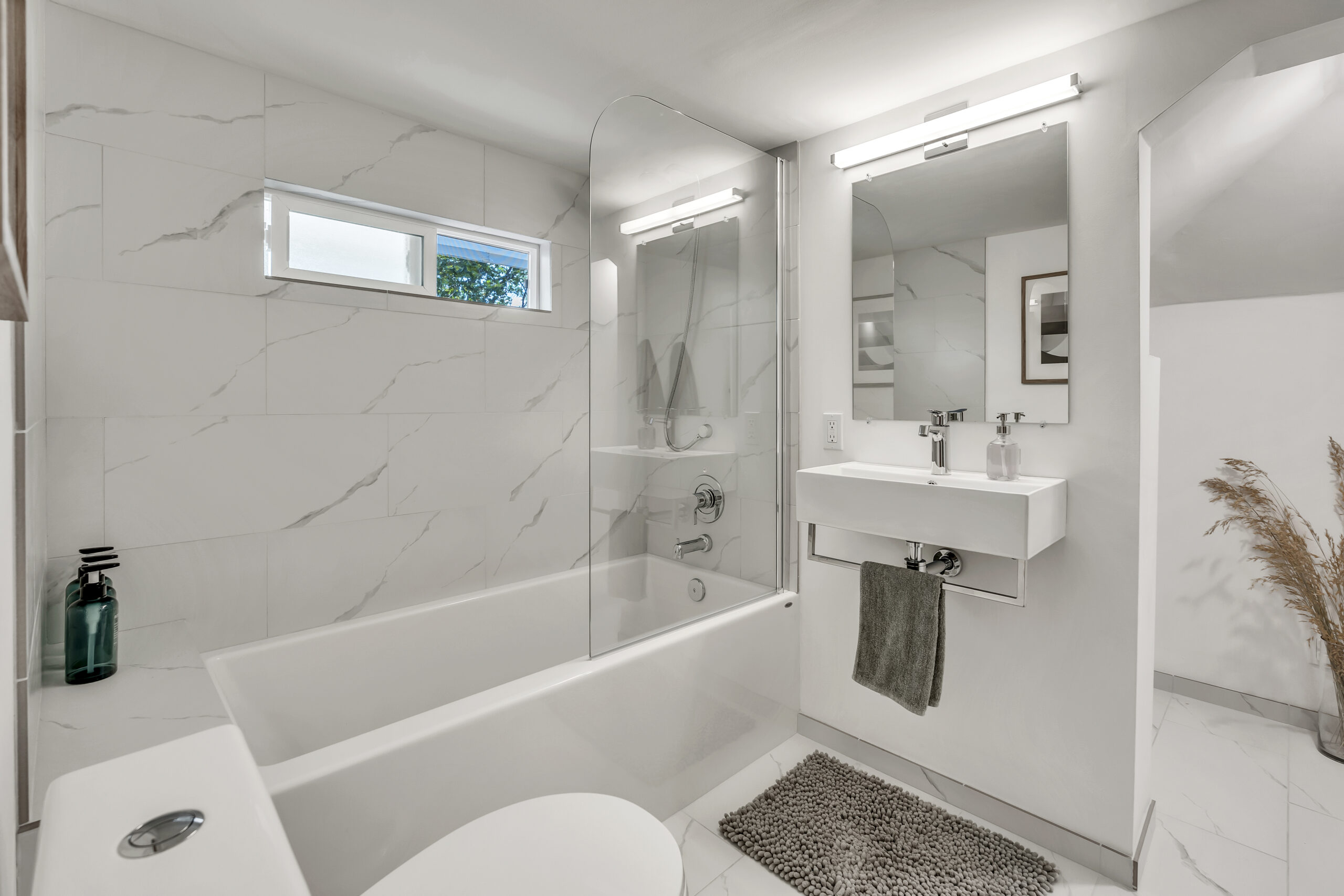 12432 Victoria Road S Summerland V0H 1Z0