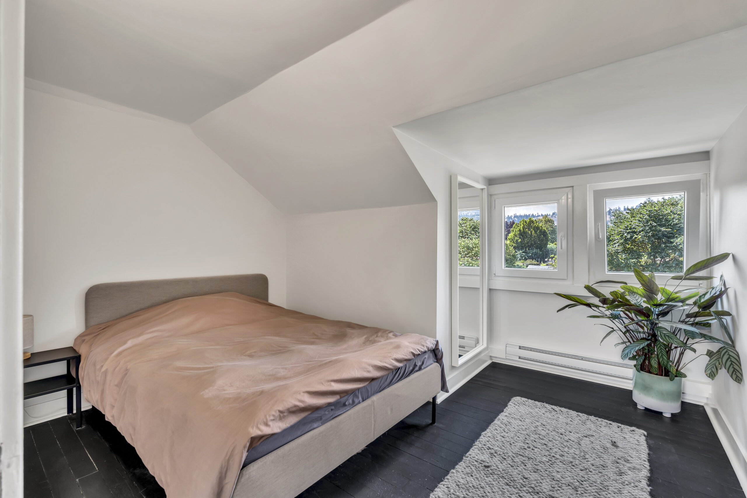 12432 Victoria Road S Summerland V0H 1Z0