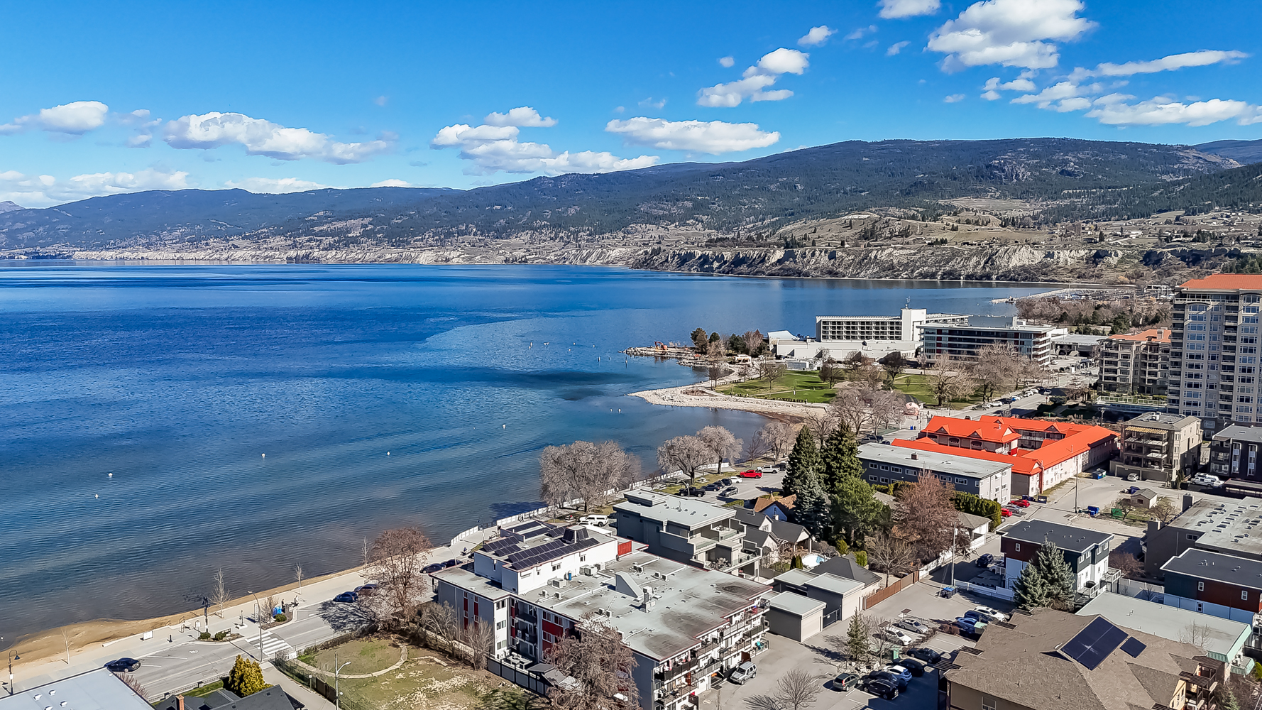 402 Lakeshore Drive W 102 Penticton V2A 1B8