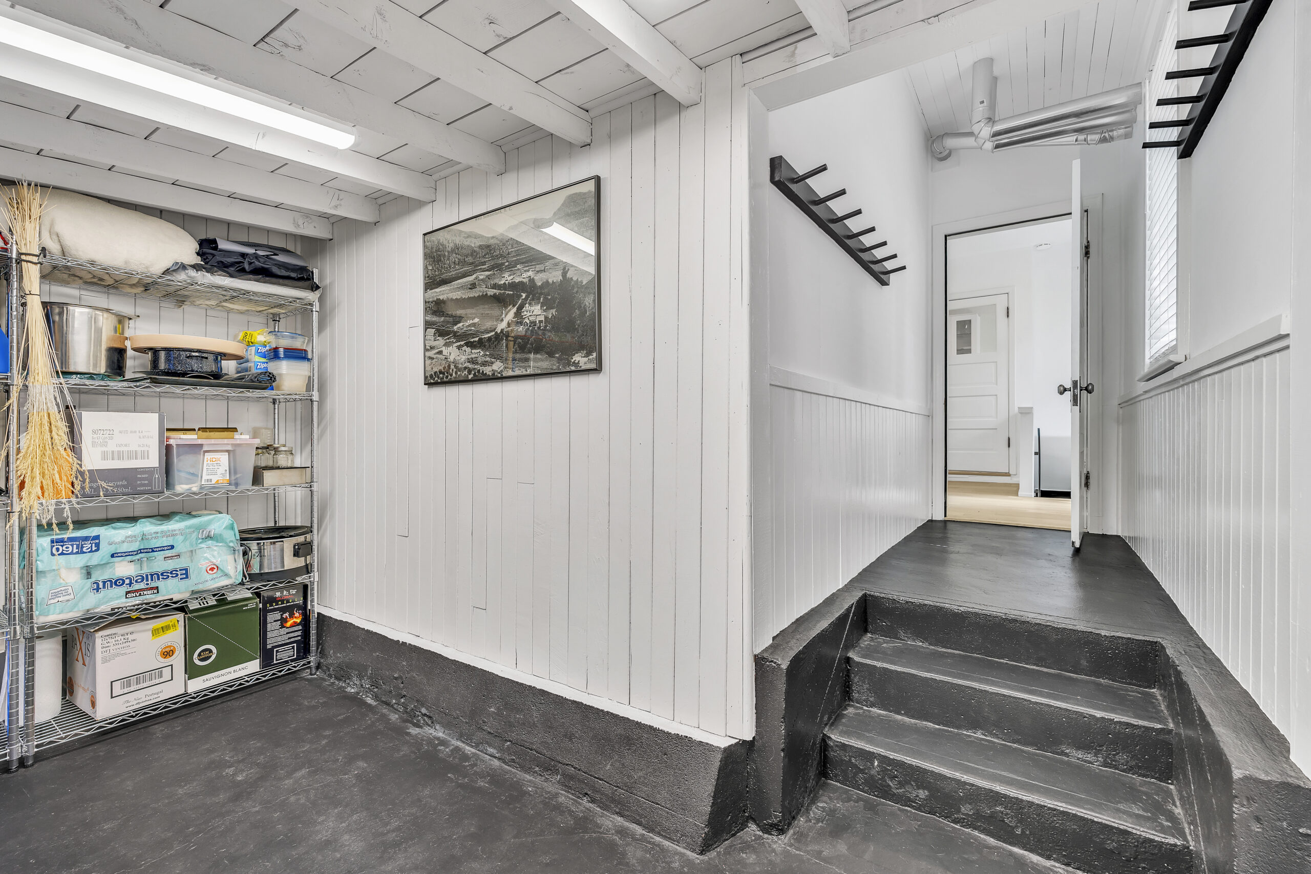 12432 Victoria Road S Summerland V0H 1Z0