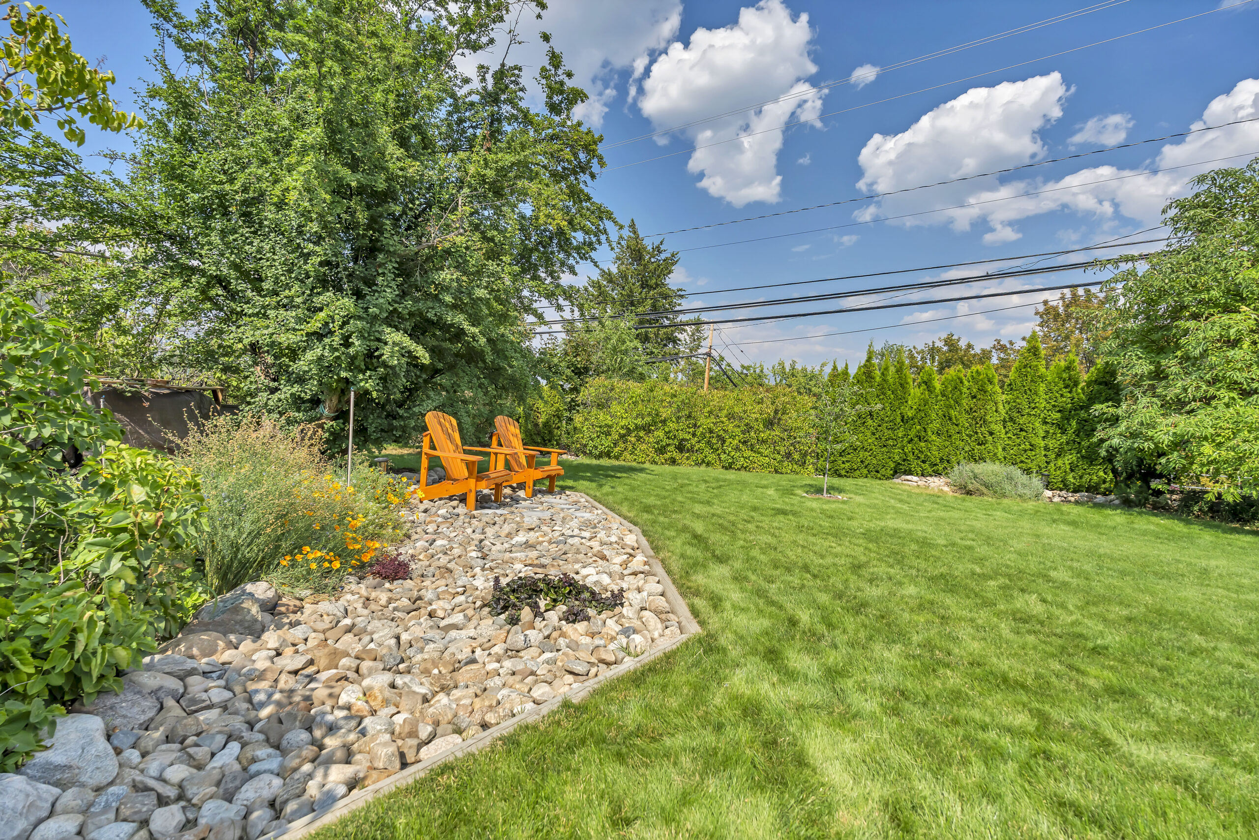 12432 Victoria Road S Summerland V0H 1Z0