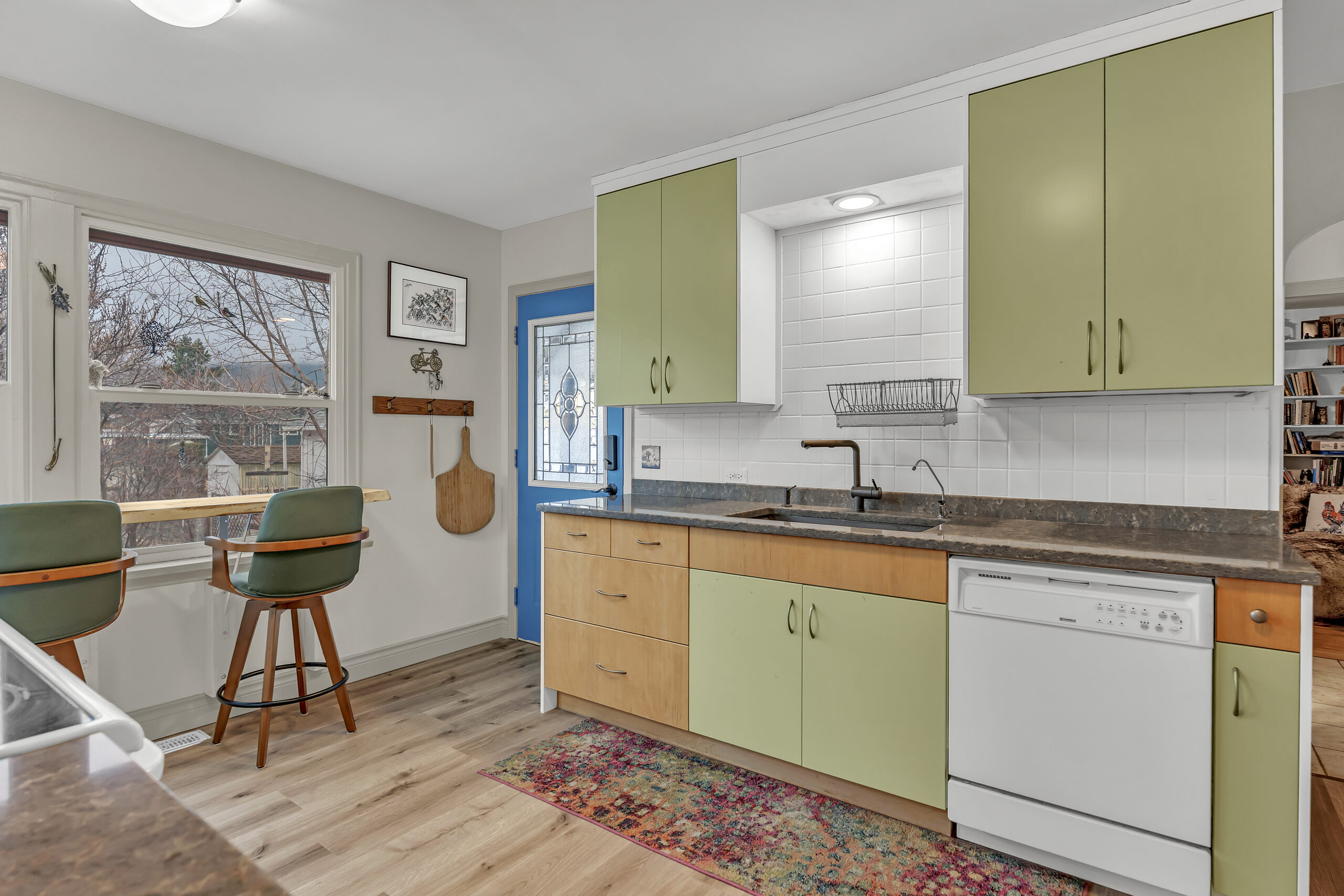 10919 Acland Street Summerland V0H 1Z0
