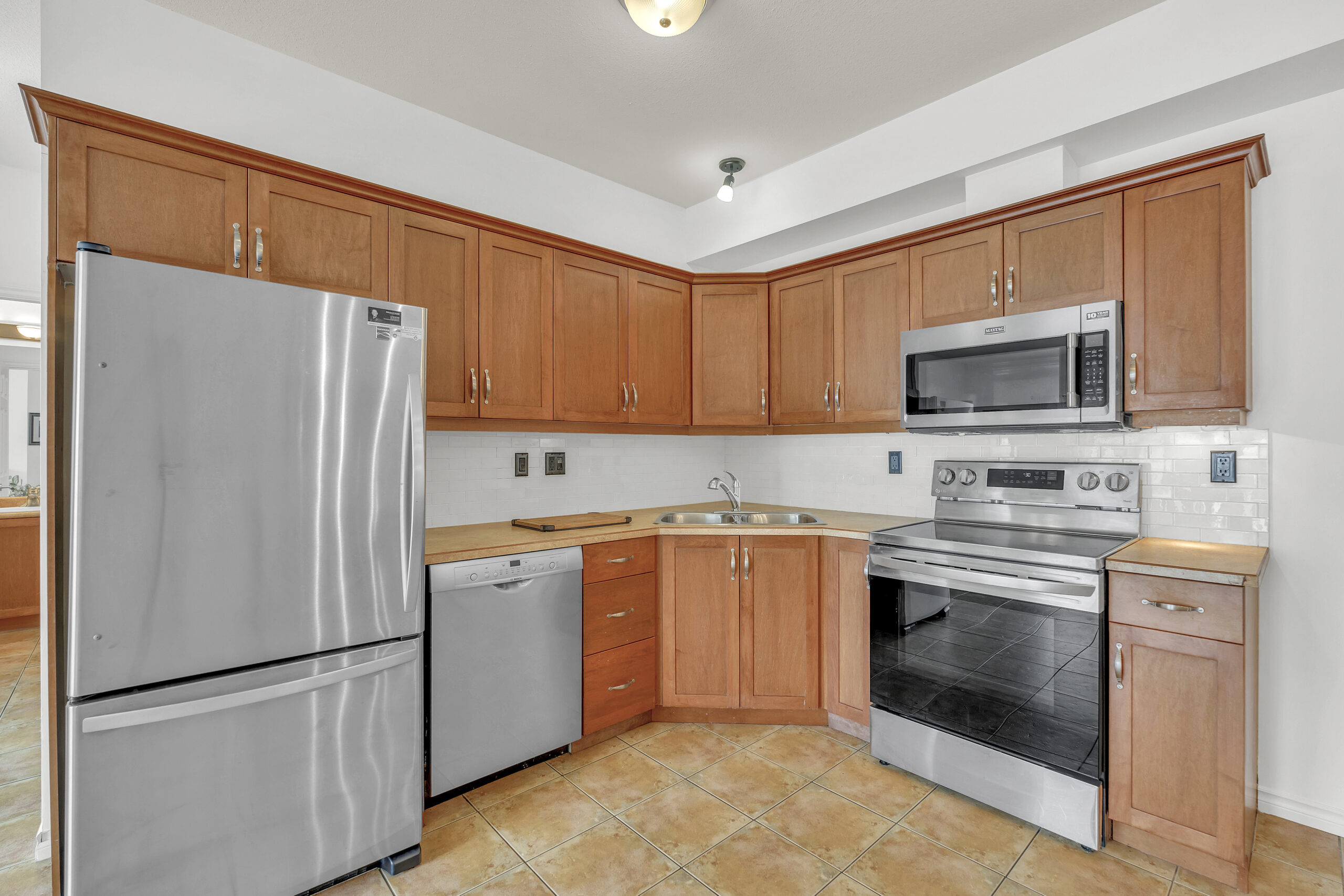 196 Wade Avenue W 306 Penticton V2A 1T6