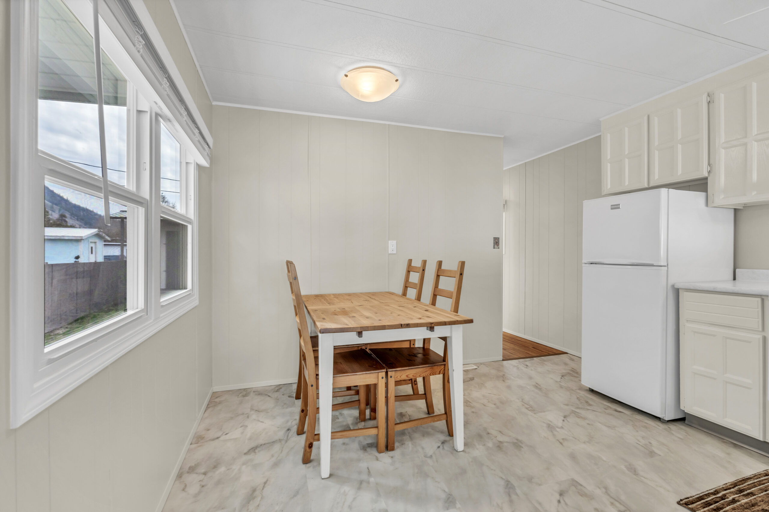 2657 1st Street Olalla V0X 1N6