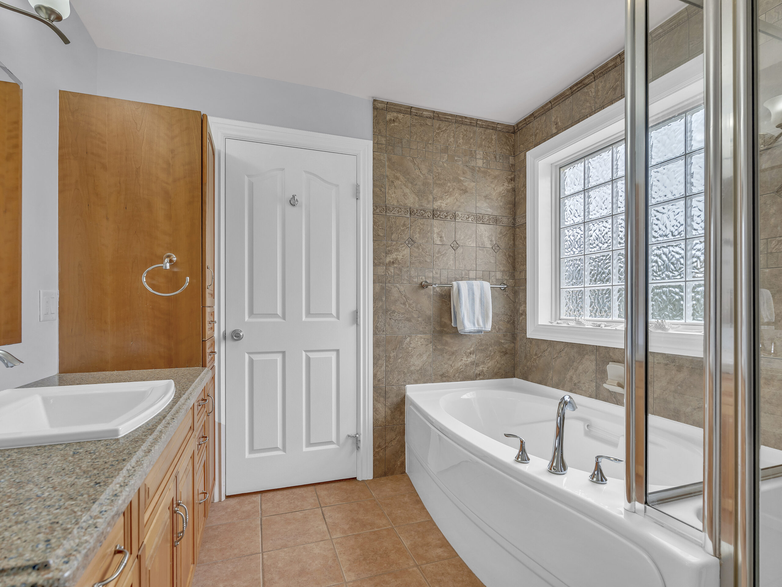 2120 Ritchie Drive Cawston V0X 1C2