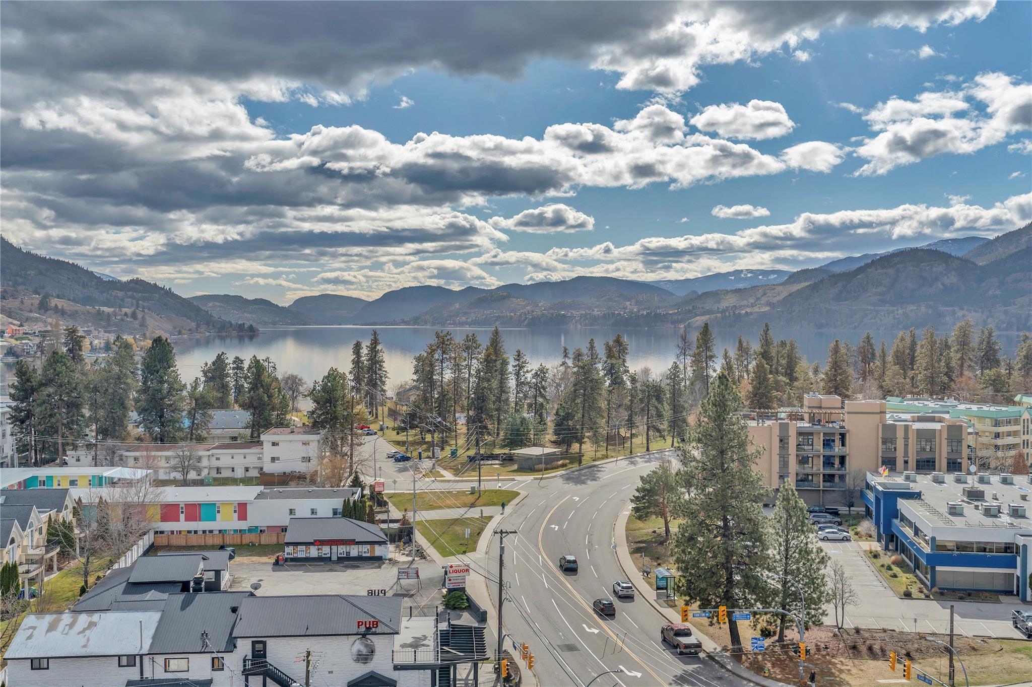 3388 Skaha Lake Road 1103 Penticton V2A 6G4