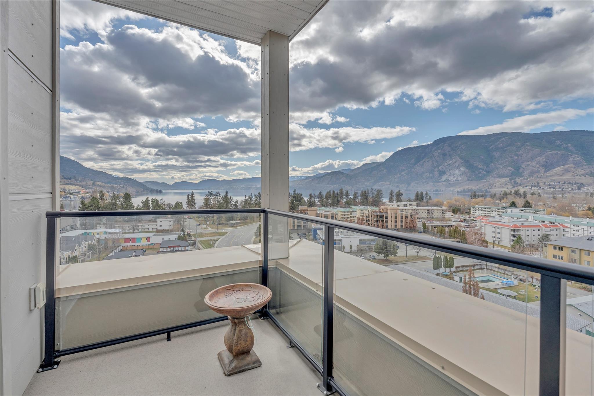 3388 Skaha Lake Road 1103 Penticton V2A 6G4