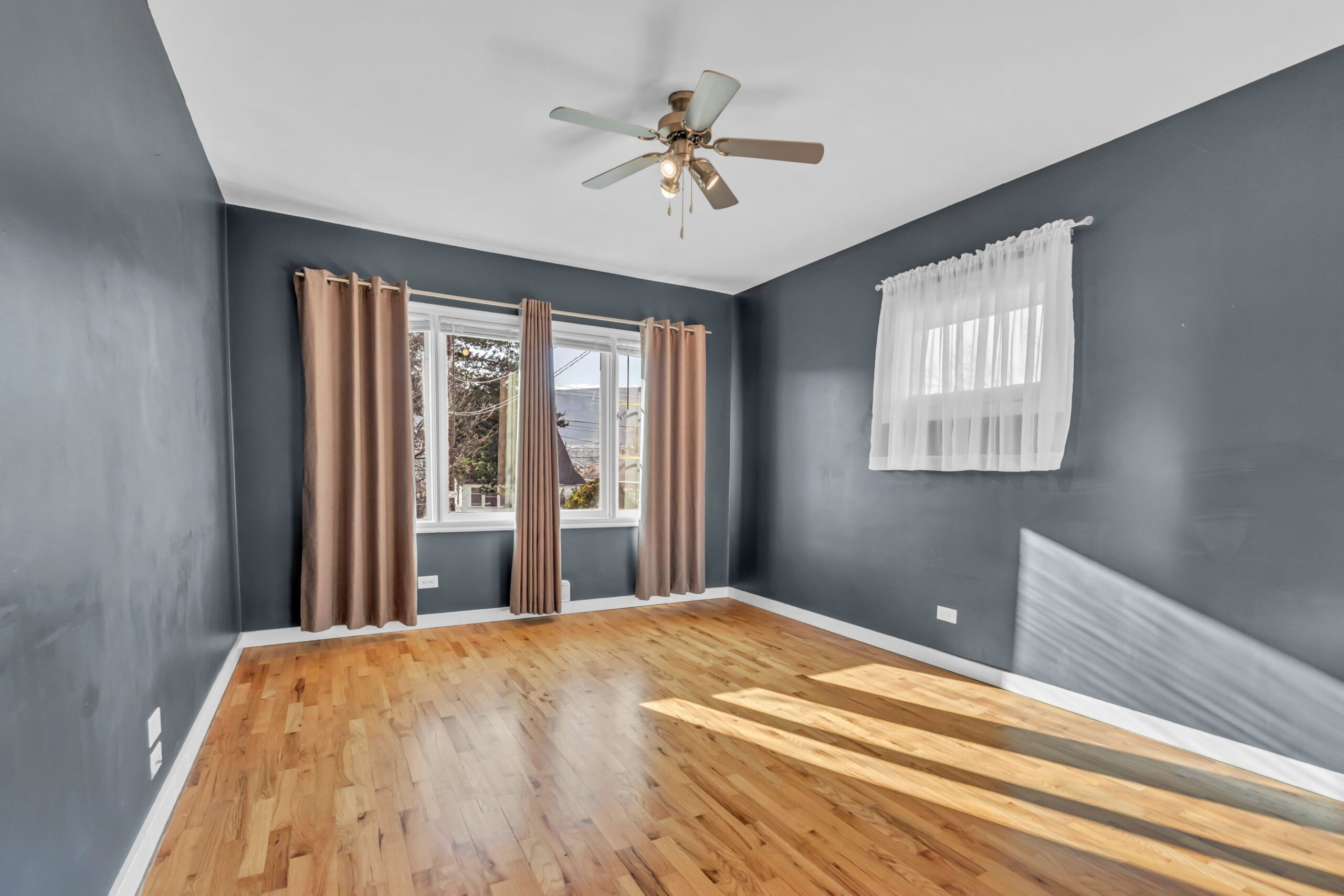 566 Van Horne Street Penticton V2A 4K8