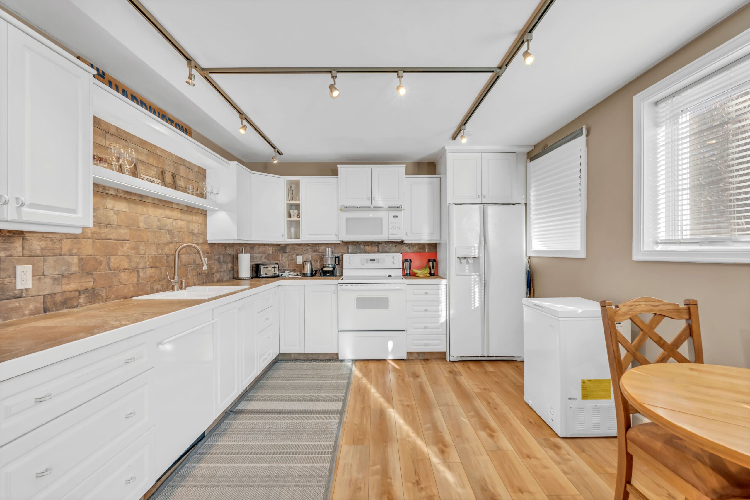 566 Van Horne Street Penticton V2A 4K8