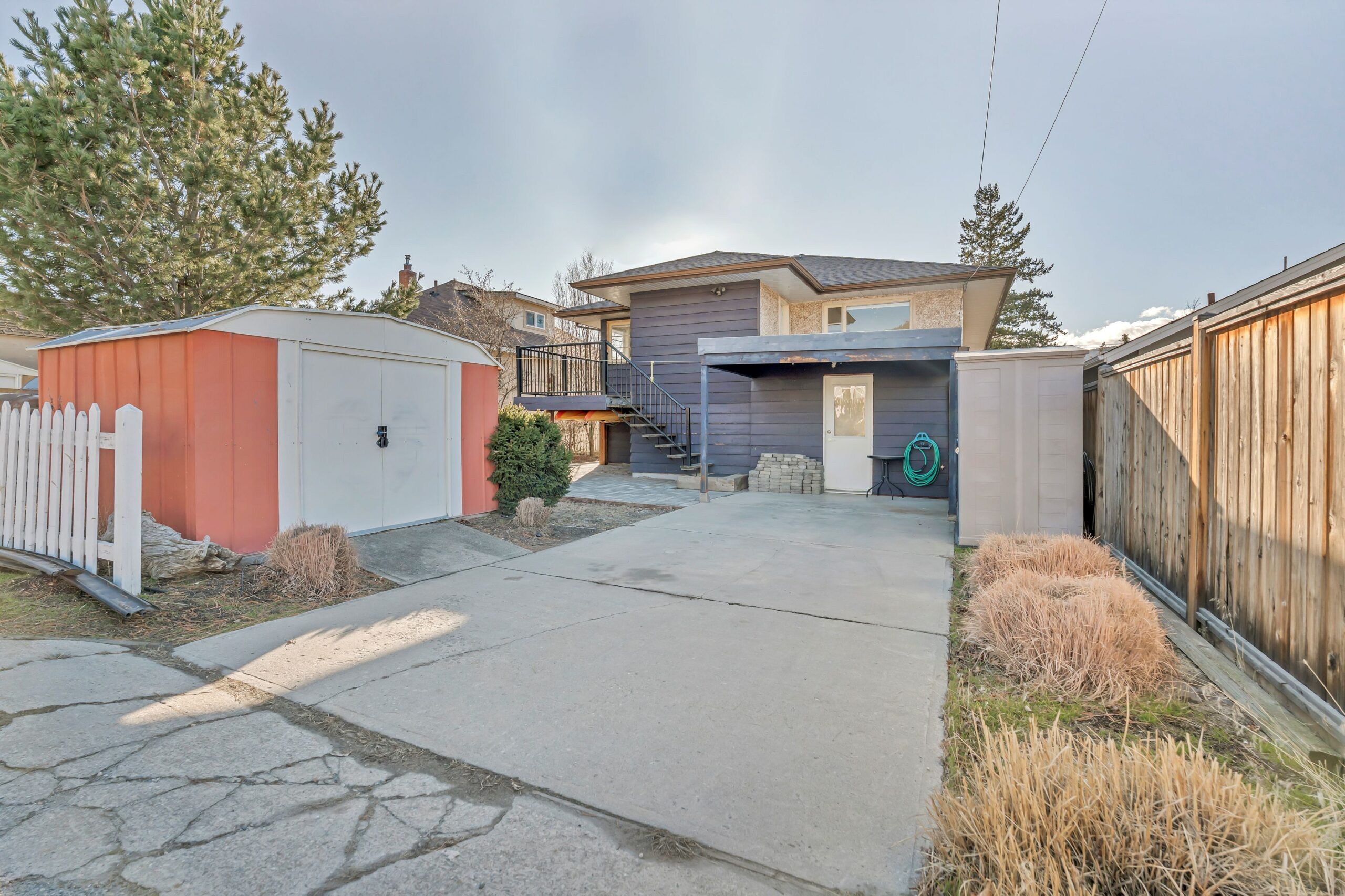 566 Van Horne Street Penticton V2A 4K8