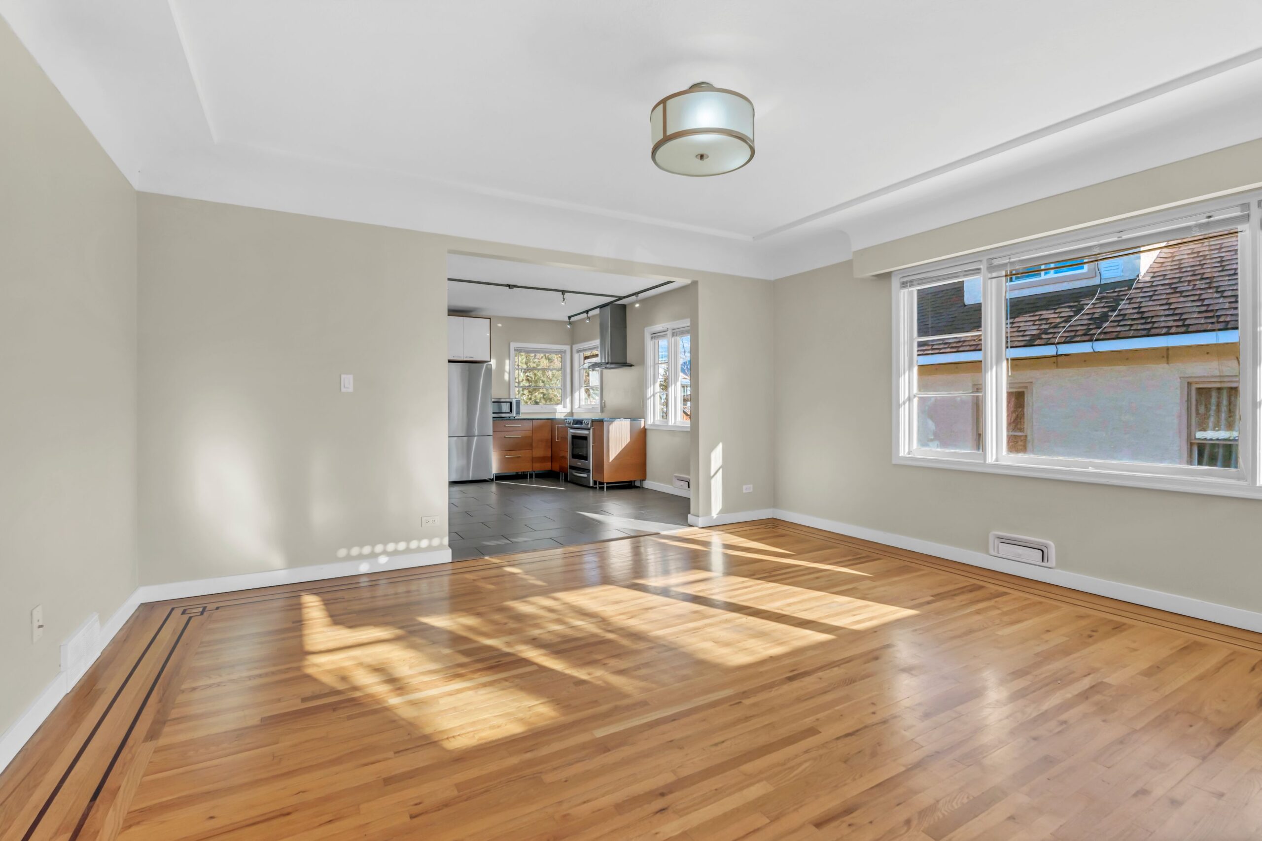 566 Van Horne Street Penticton V2A 4K8