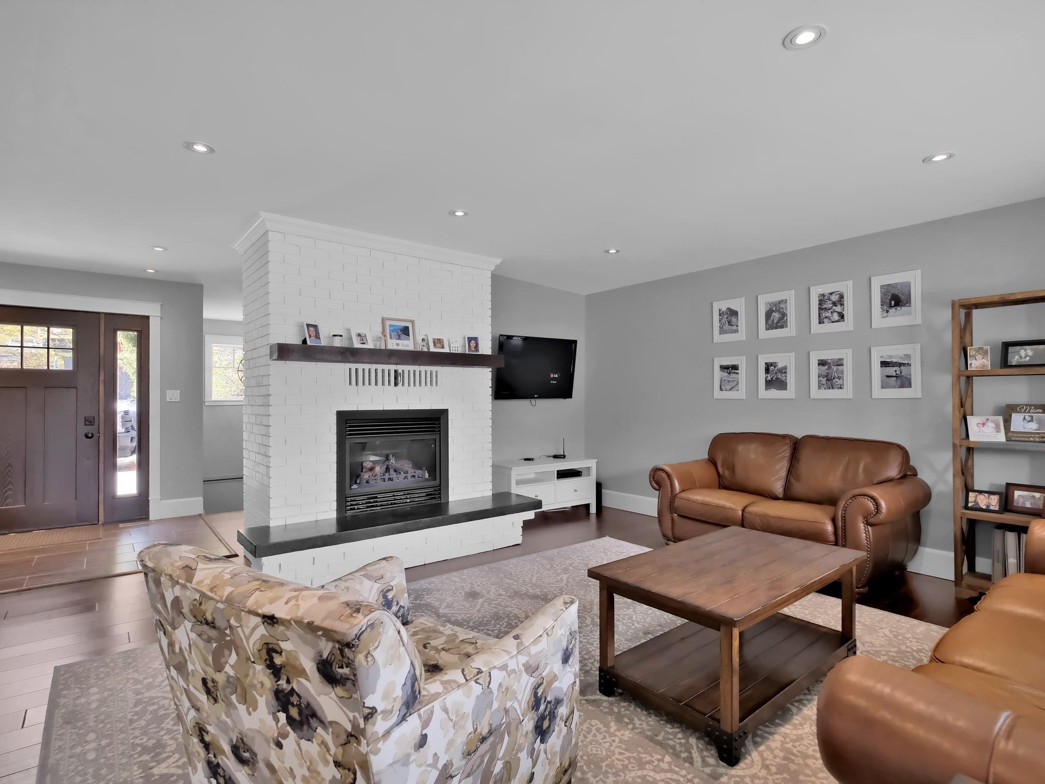 552 Pineview Drive Kaleden V0H 1K0