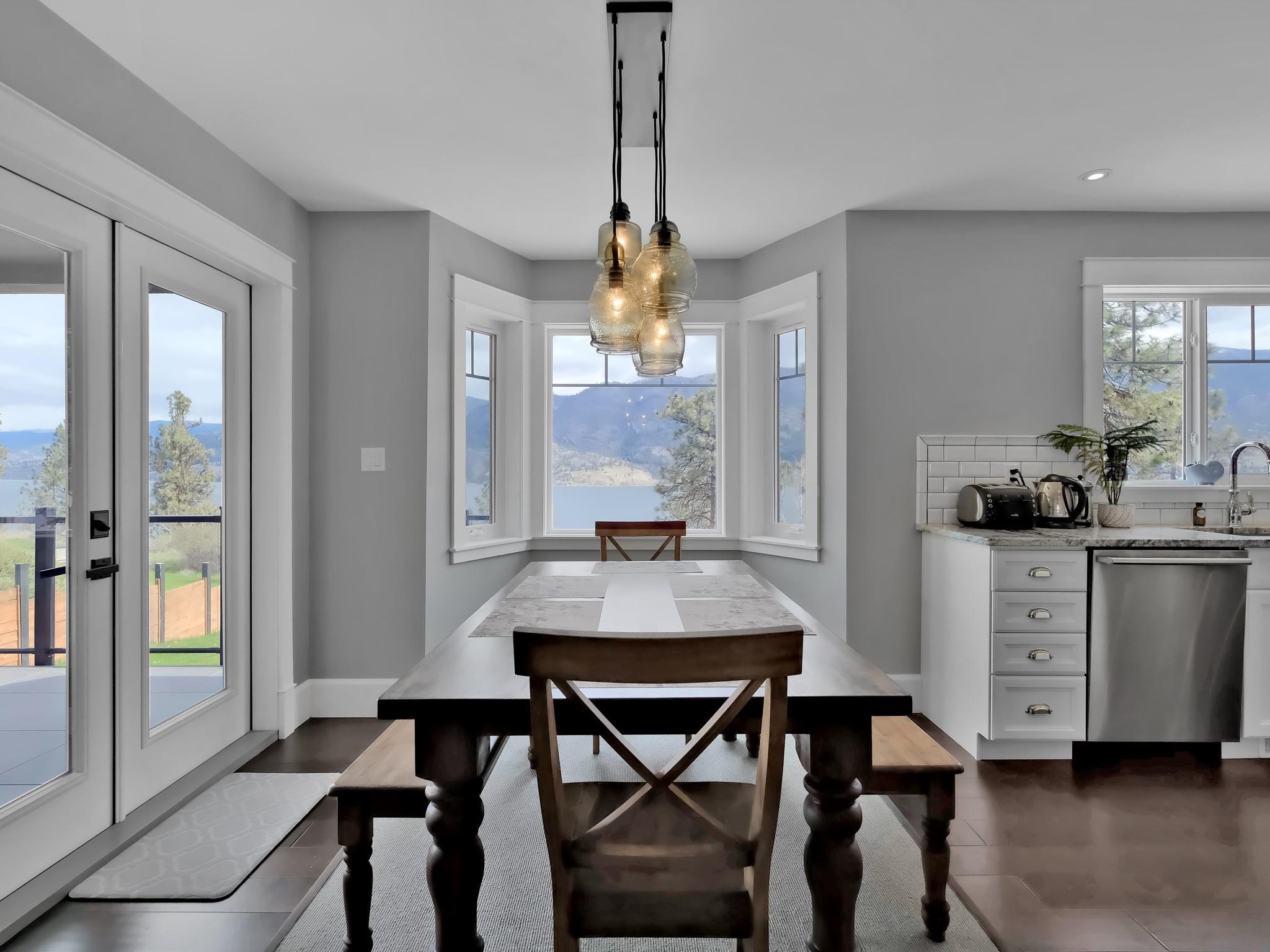 552 Pineview Drive Kaleden V0H 1K0