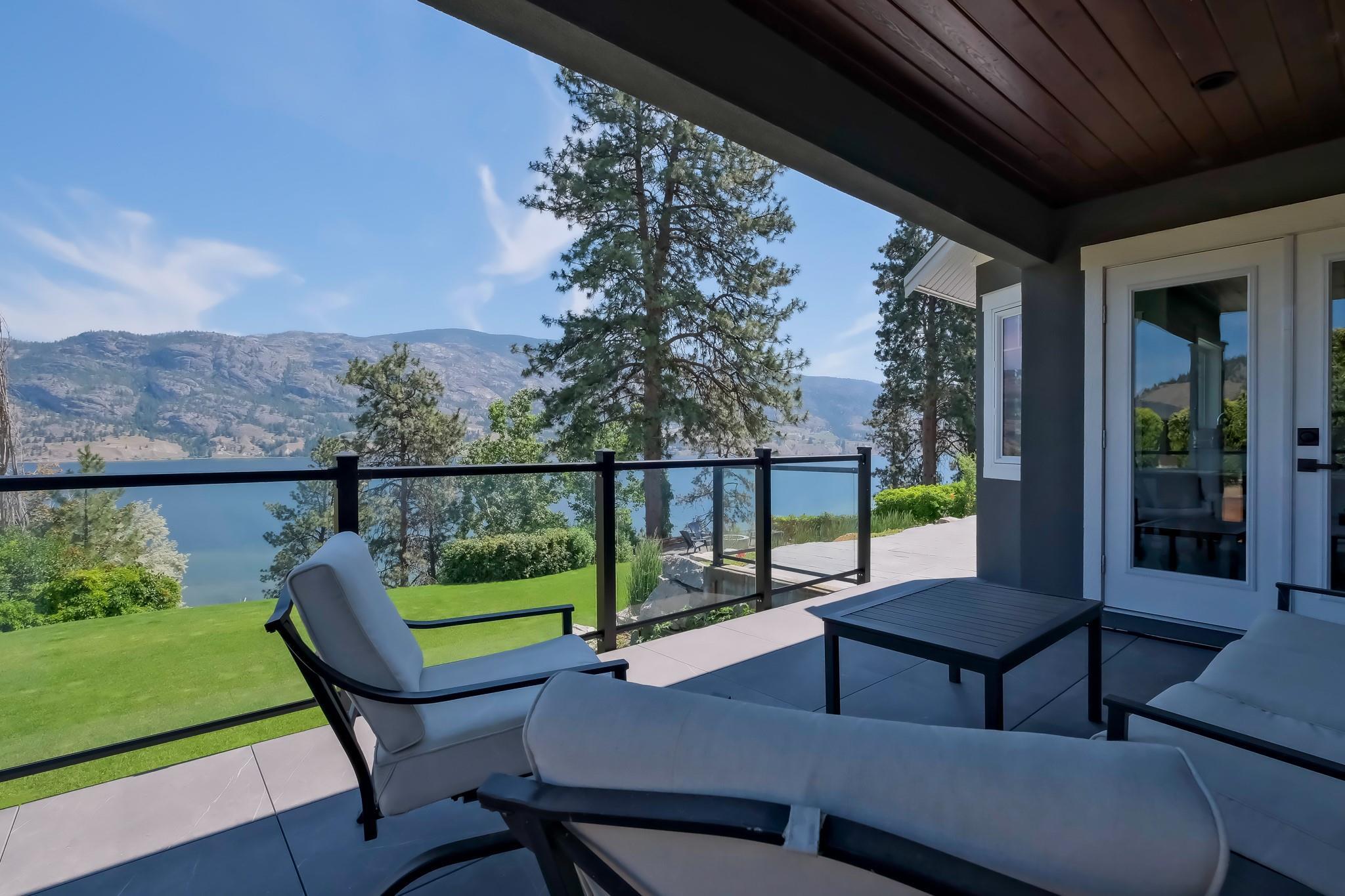 552 Pineview Drive Kaleden V0H 1K0