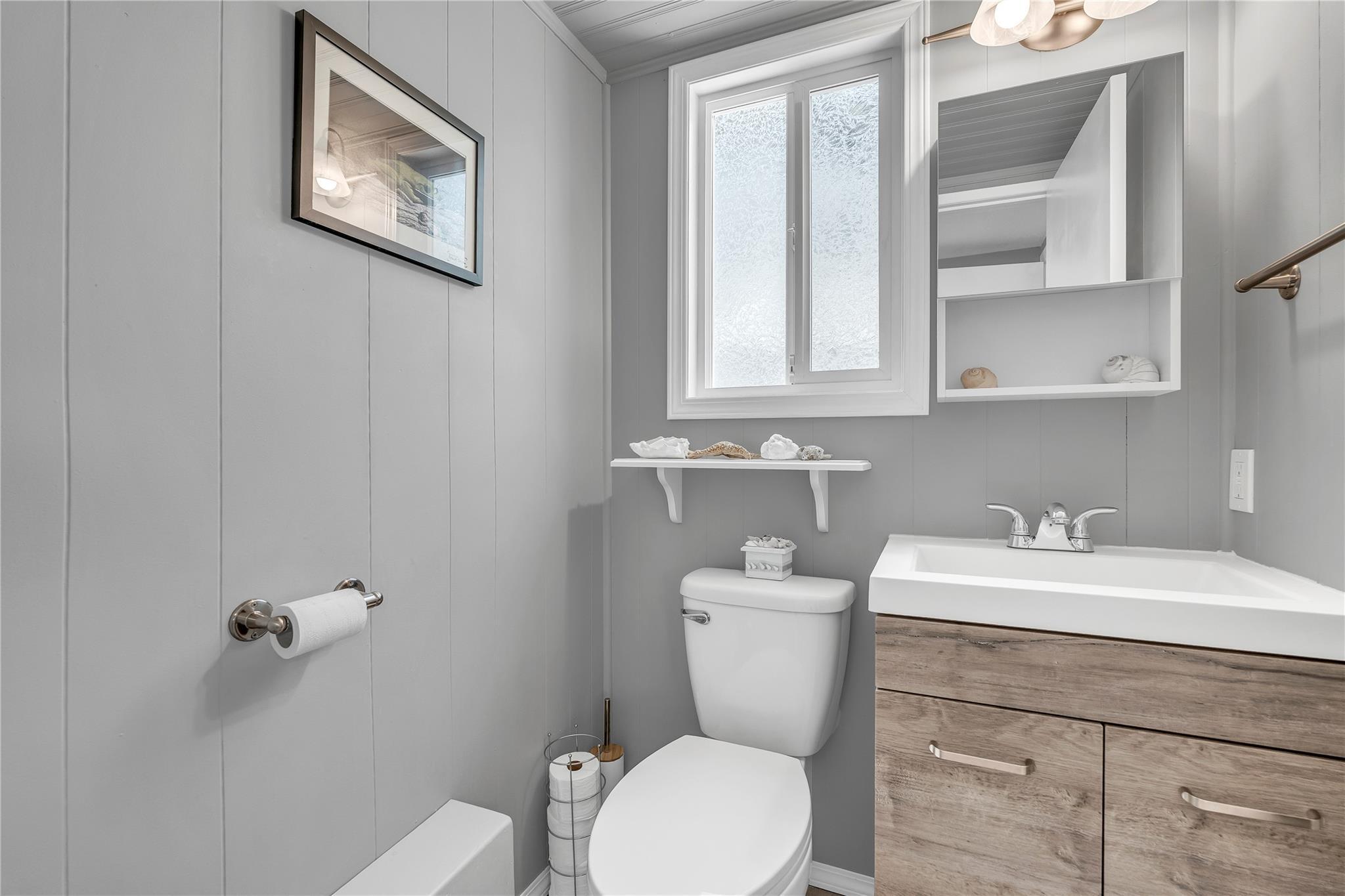 8704 Kuroda Place Summerland V0H 1Z7