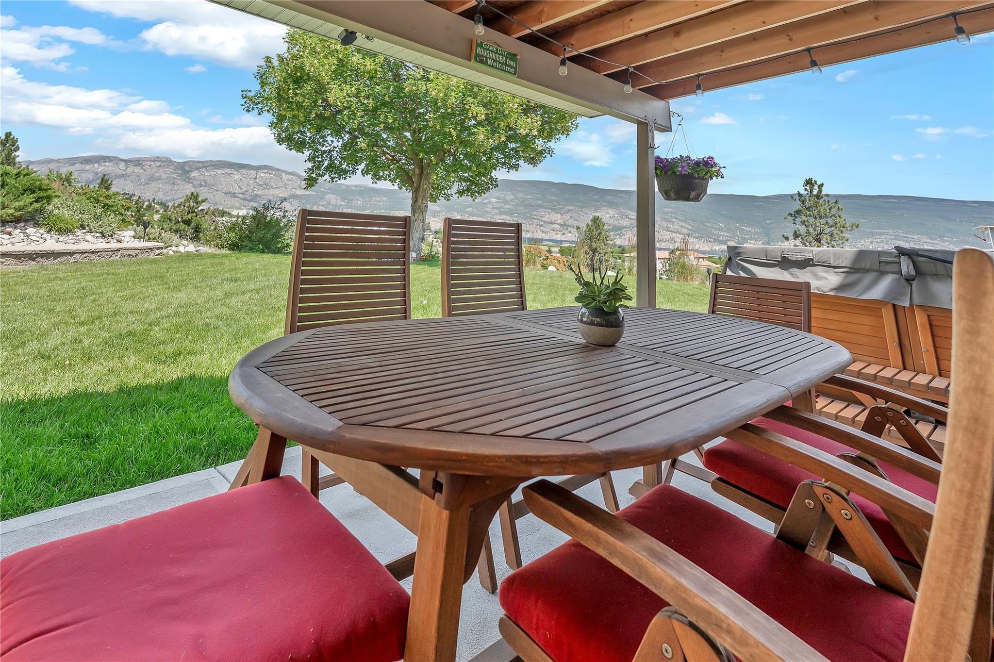 8704 Kuroda Place Summerland V0H 1Z7