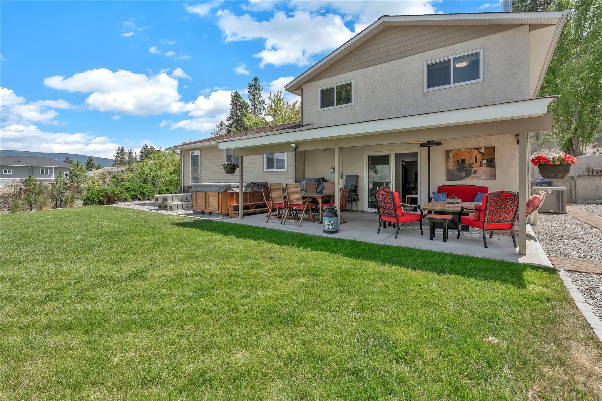 8704 Kuroda Place Summerland V0H 1Z7