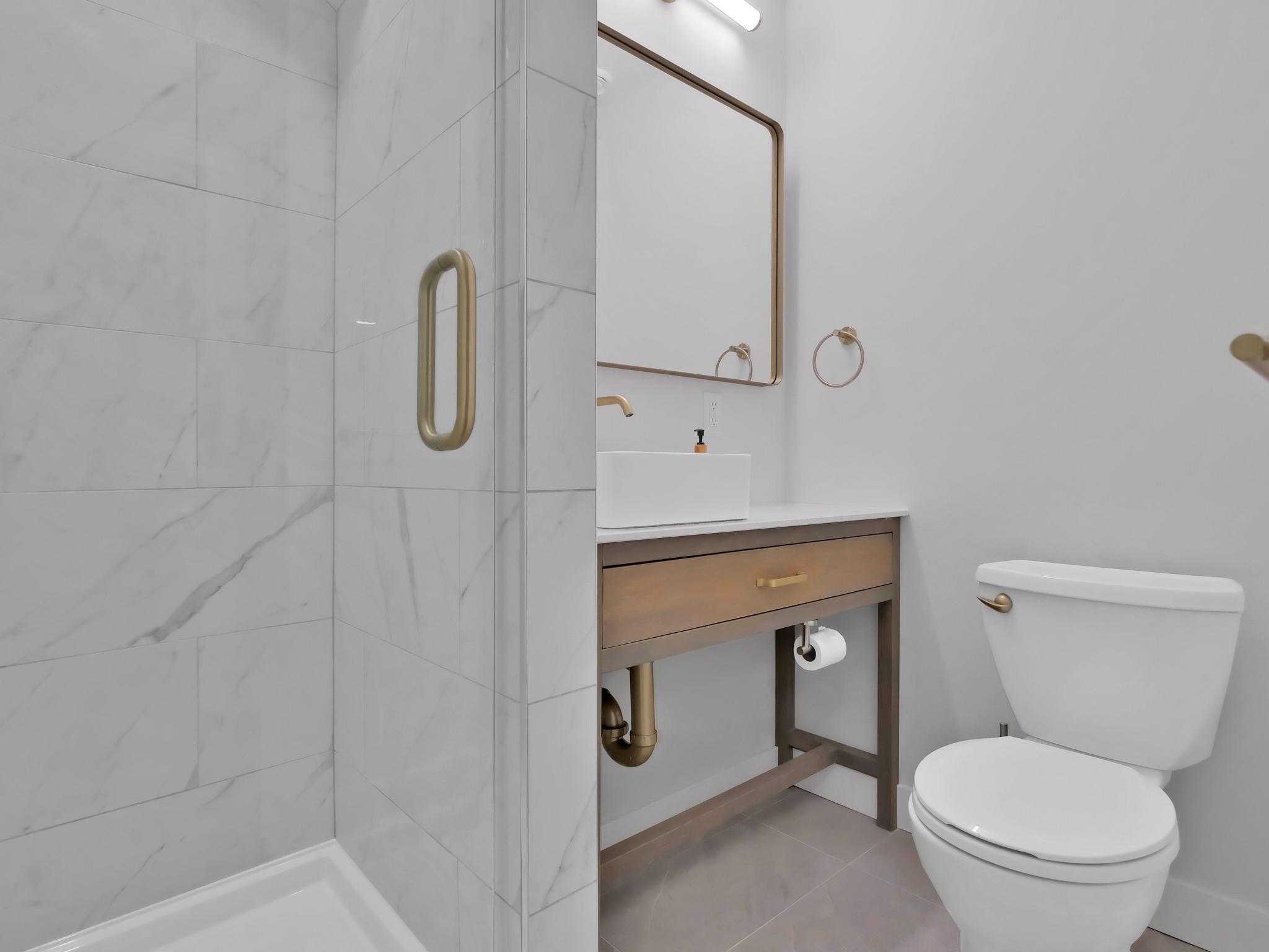 552 Pineview Drive Kaleden V0H 1K0