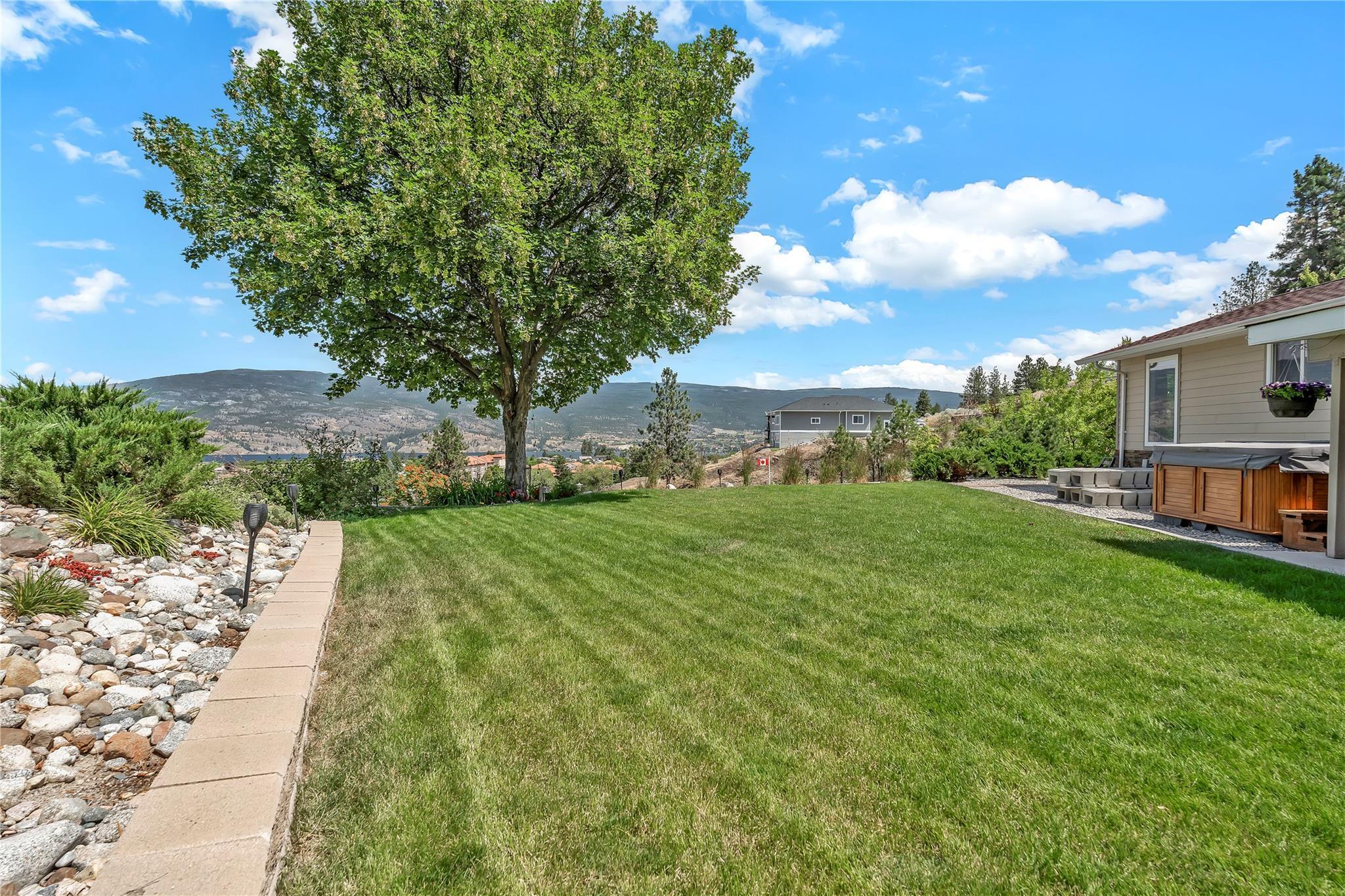 8704 Kuroda Place Summerland V0H 1Z7
