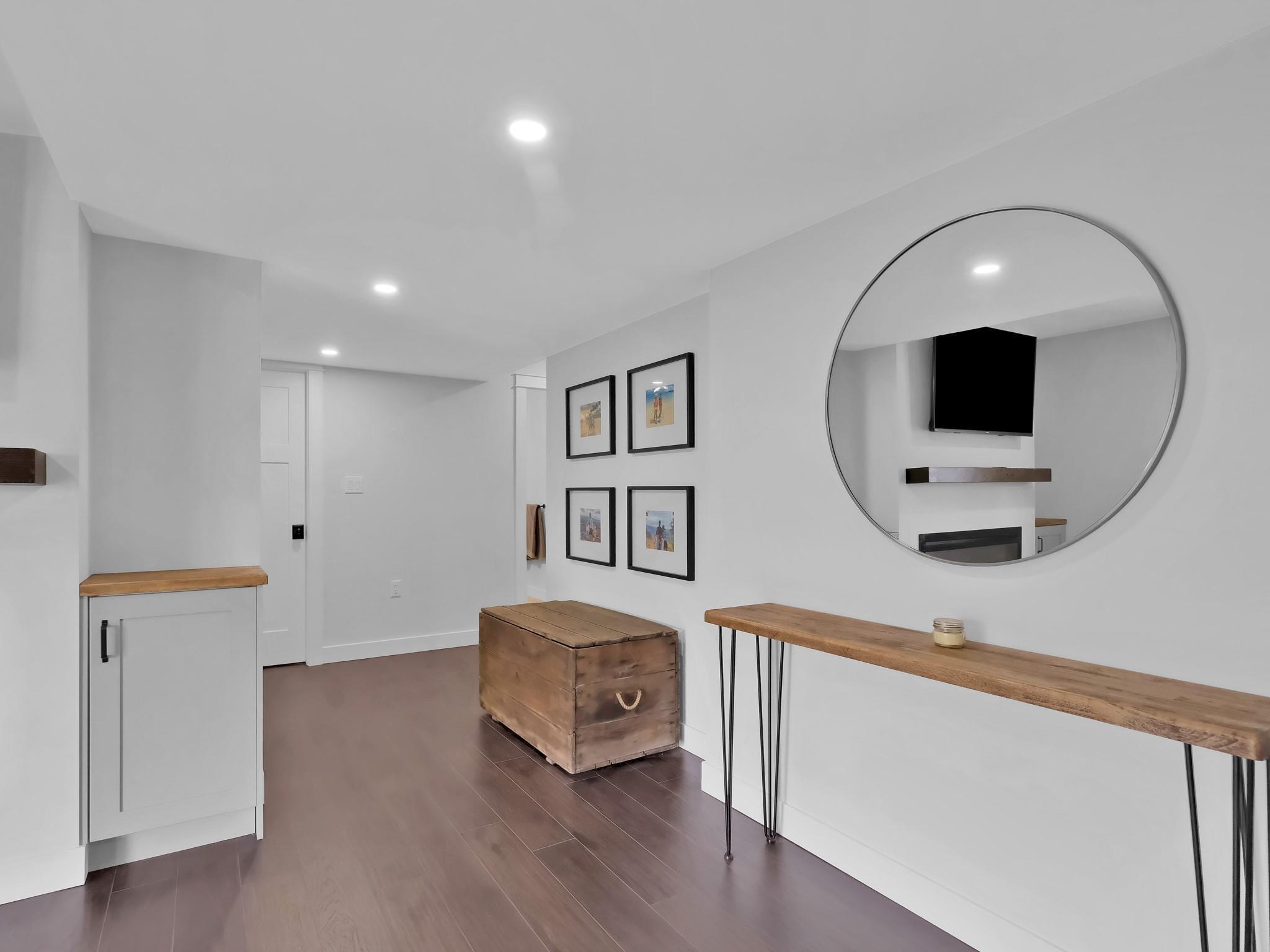 552 Pineview Drive Kaleden V0H 1K0