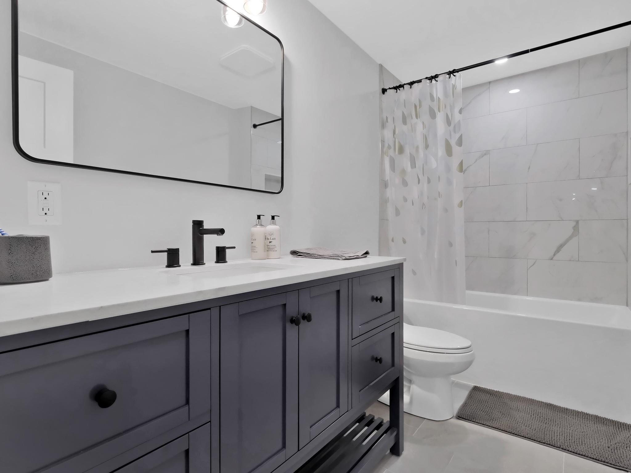 552 Pineview Drive Kaleden V0H 1K0