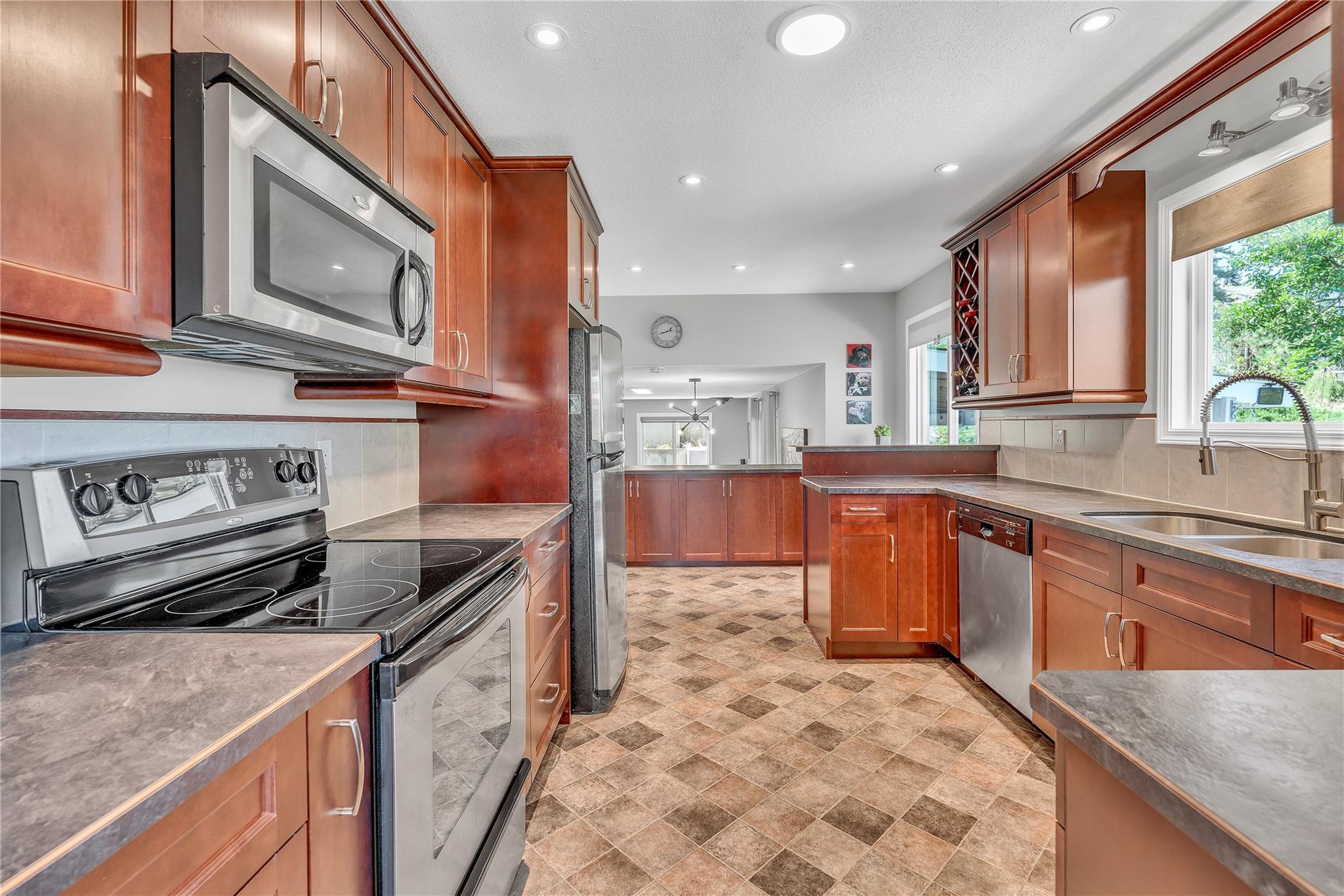 8704 Kuroda Place Summerland V0H 1Z7