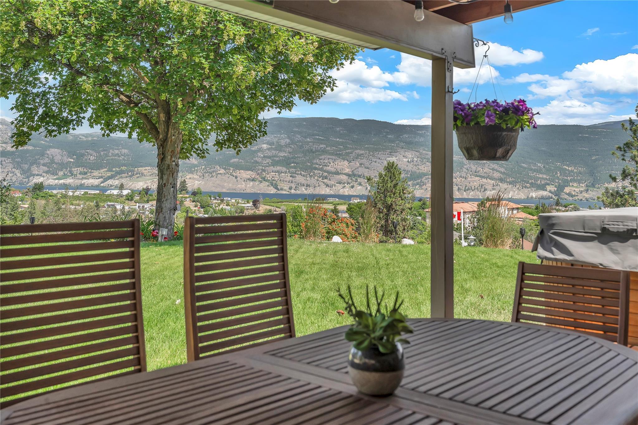 8704 Kuroda Place Summerland V0H 1Z7